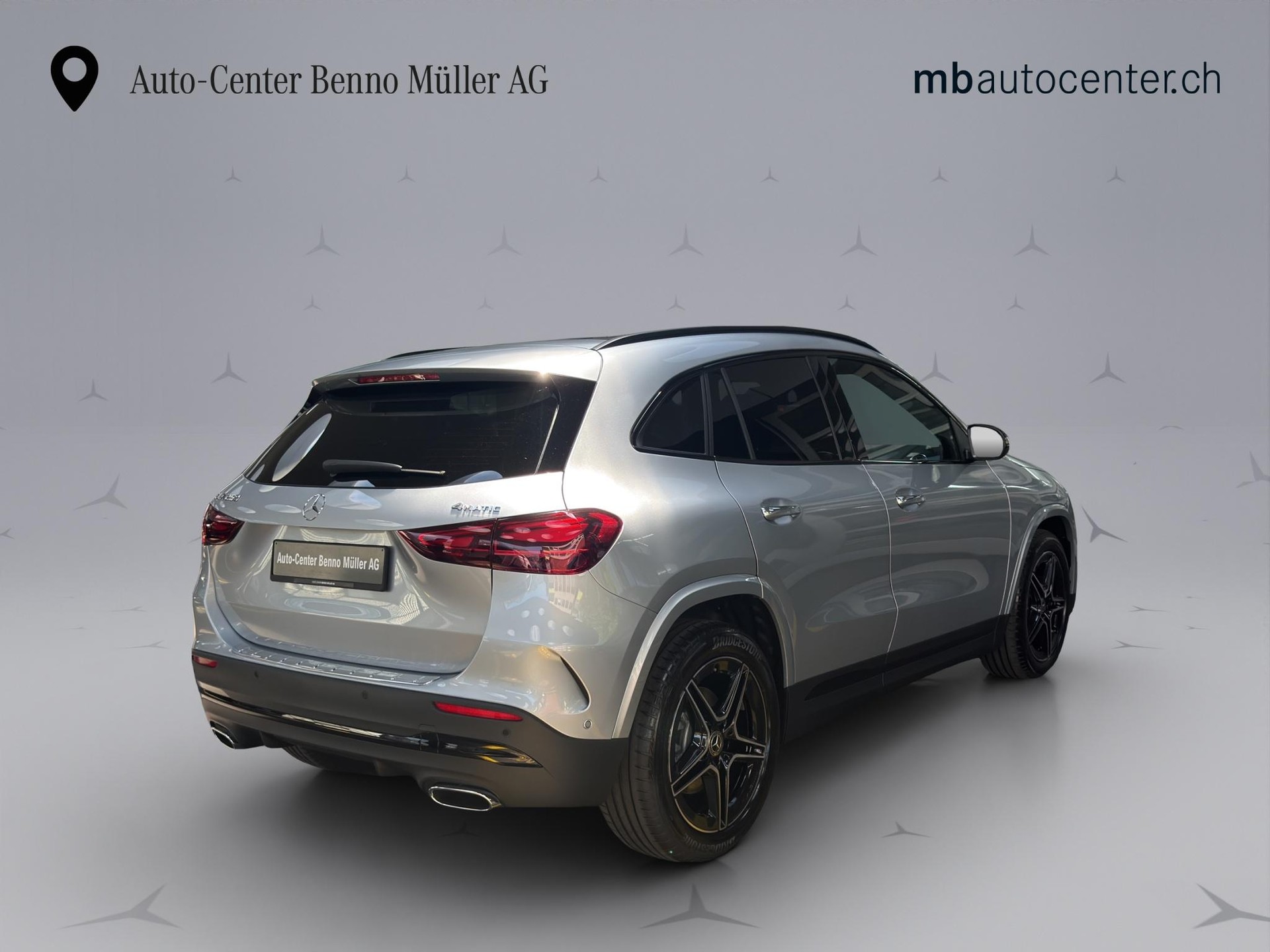 MERCEDES-BENZ GLA 250 Swiss Star AMG Line 4matic-image-4