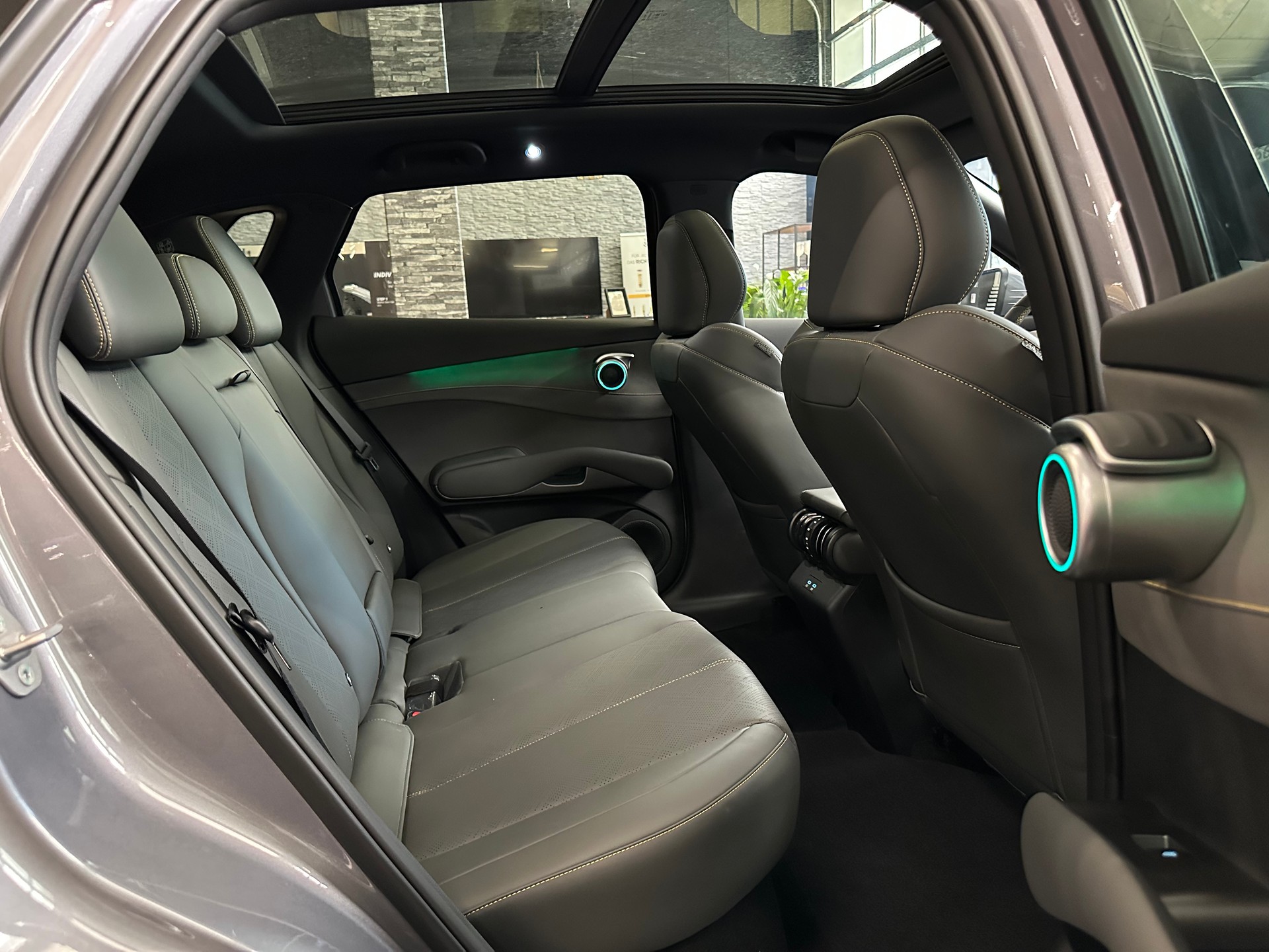 BYD Atto 3 EVO 74.8 kWh Excellence AWD-image-18