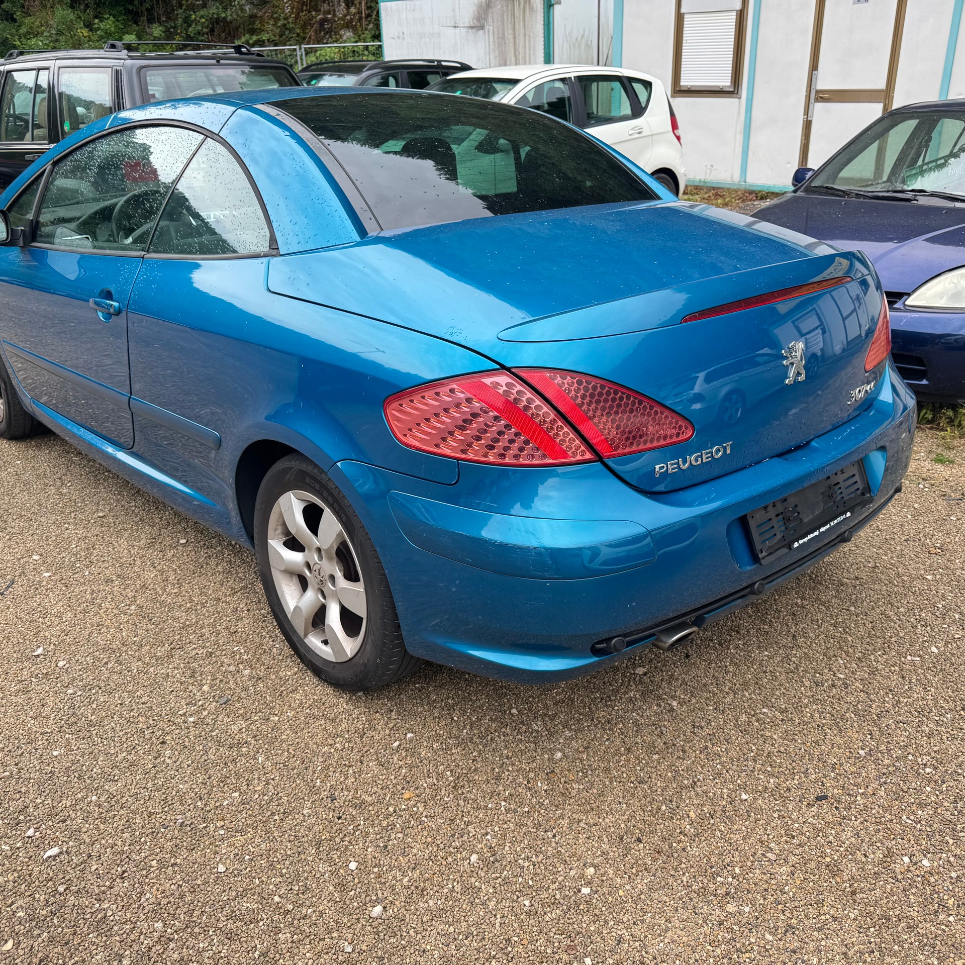 PEUGEOT 307 CC 2.0 HDI Platinum Edition-image-3