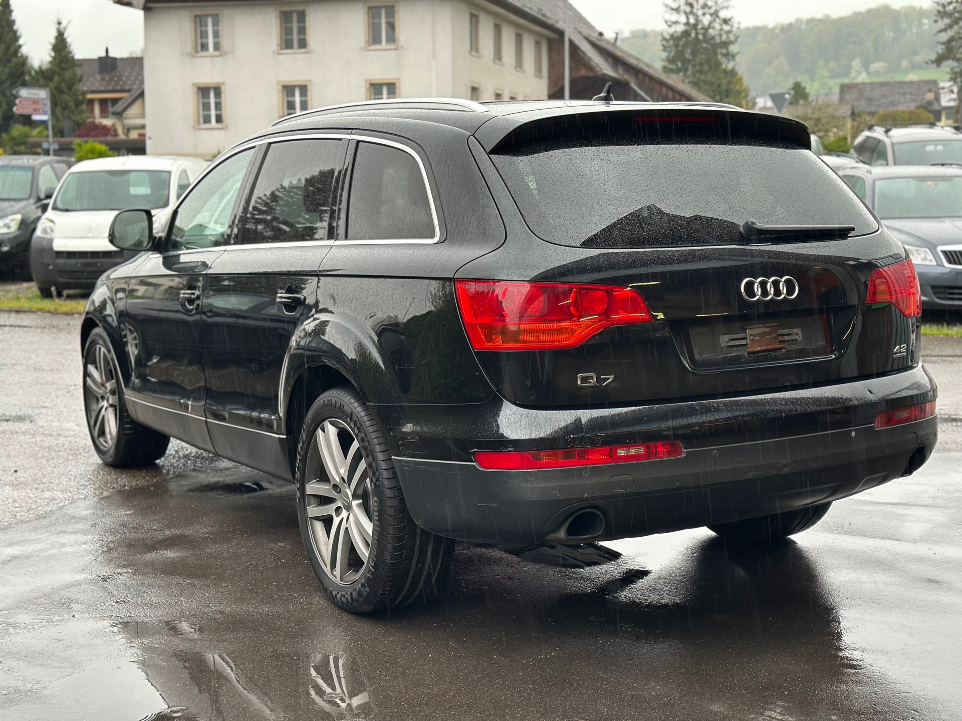 AUDI Q7 4.2 FSI quattro tiptronic-image-5