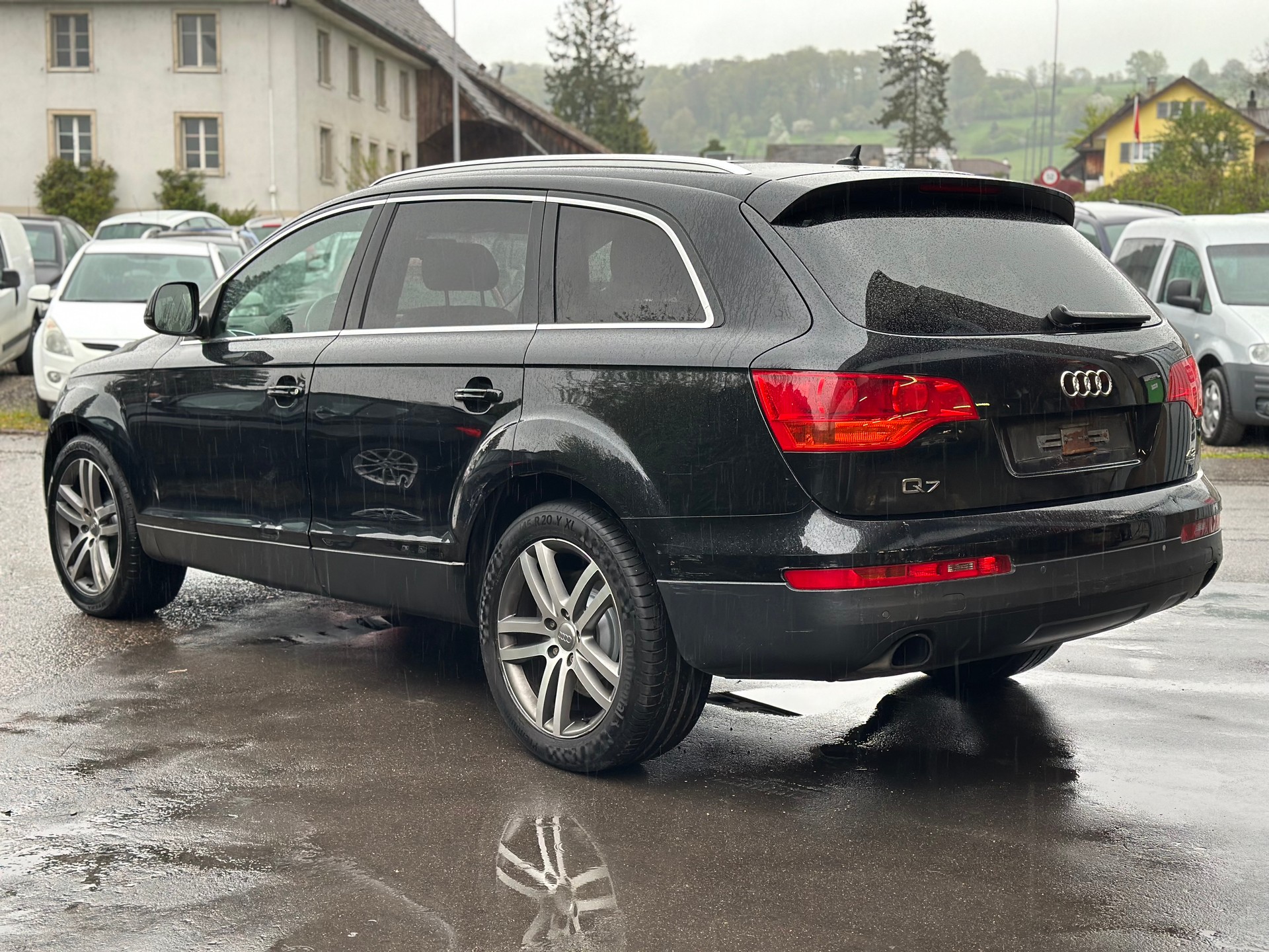 AUDI Q7 4.2 FSI quattro tiptronic-image-6