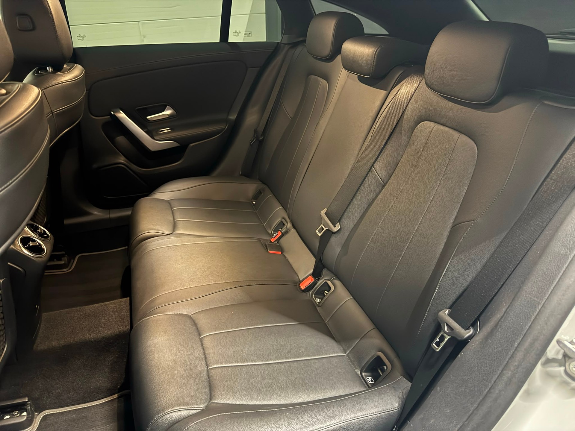 MERCEDES-BENZ CLA 180 Progressive Shooting Brake-image-15