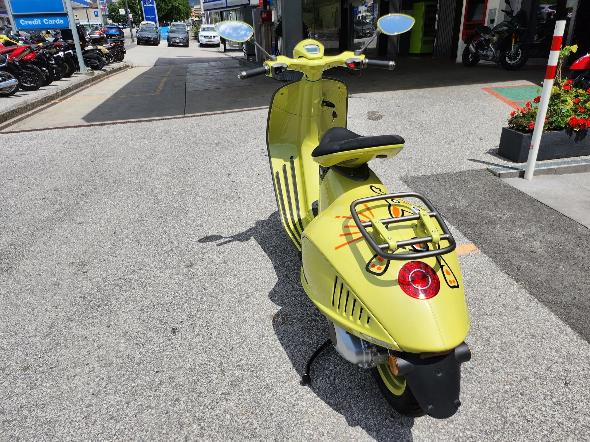 PIAGGIO Vespa 946 125 Bunny 10 Anniversario-image-6