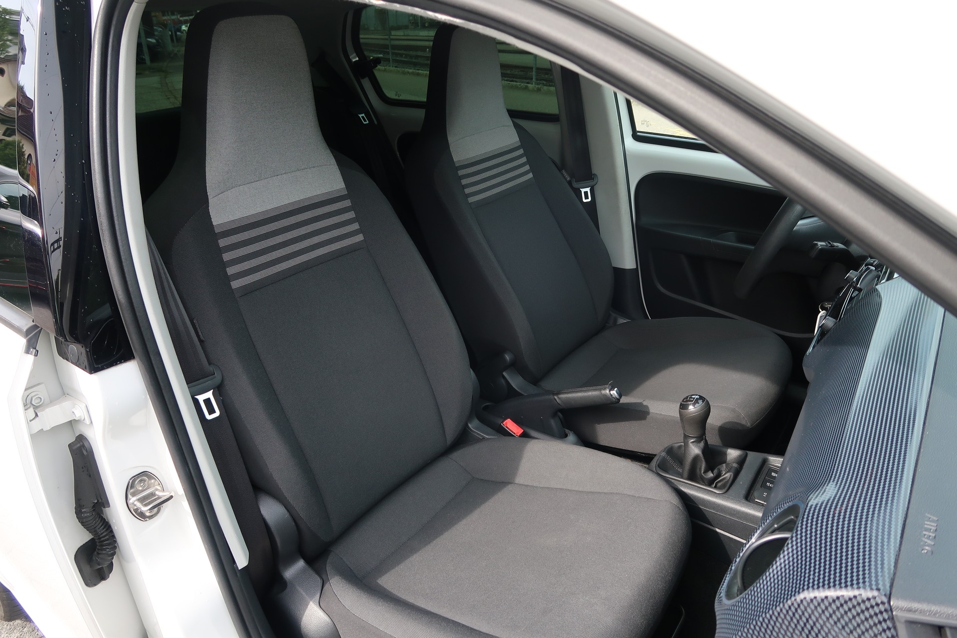 VW Up 1.0 move up-image-12