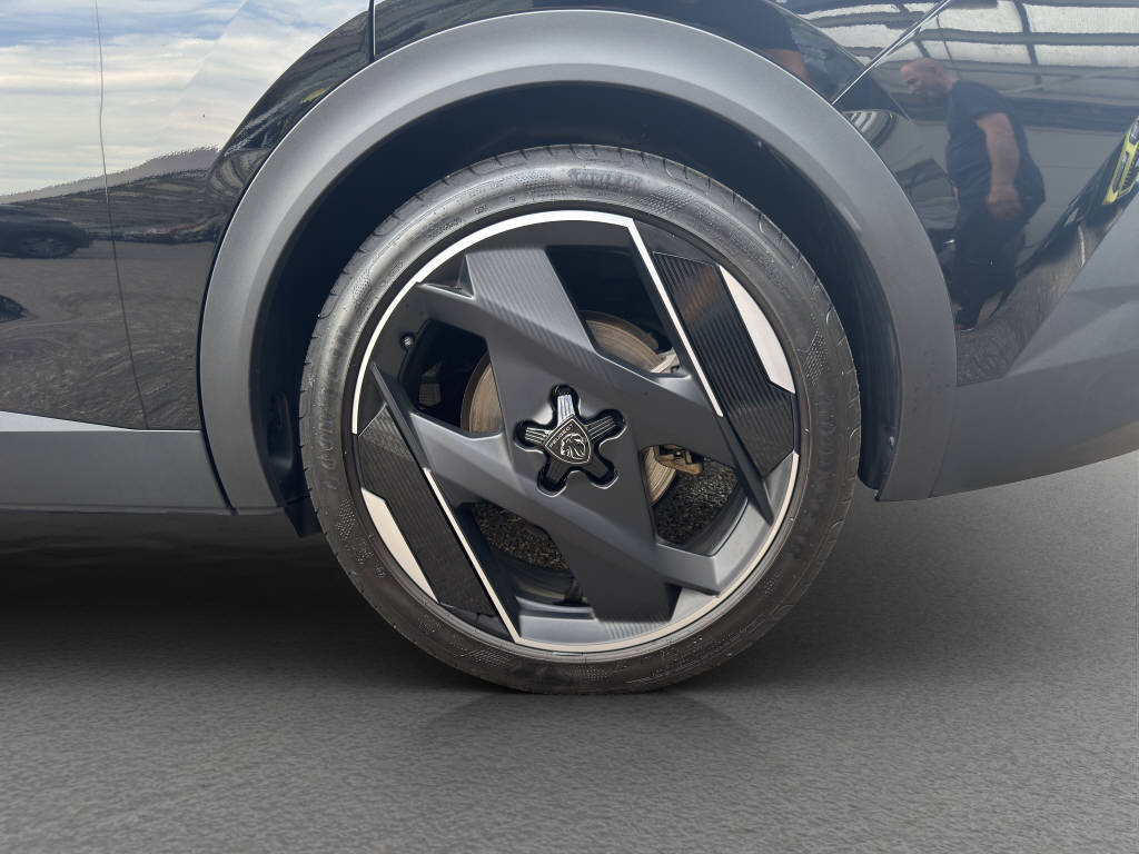 PEUGEOT 408 1.6 PHEV 180 GT-image-15