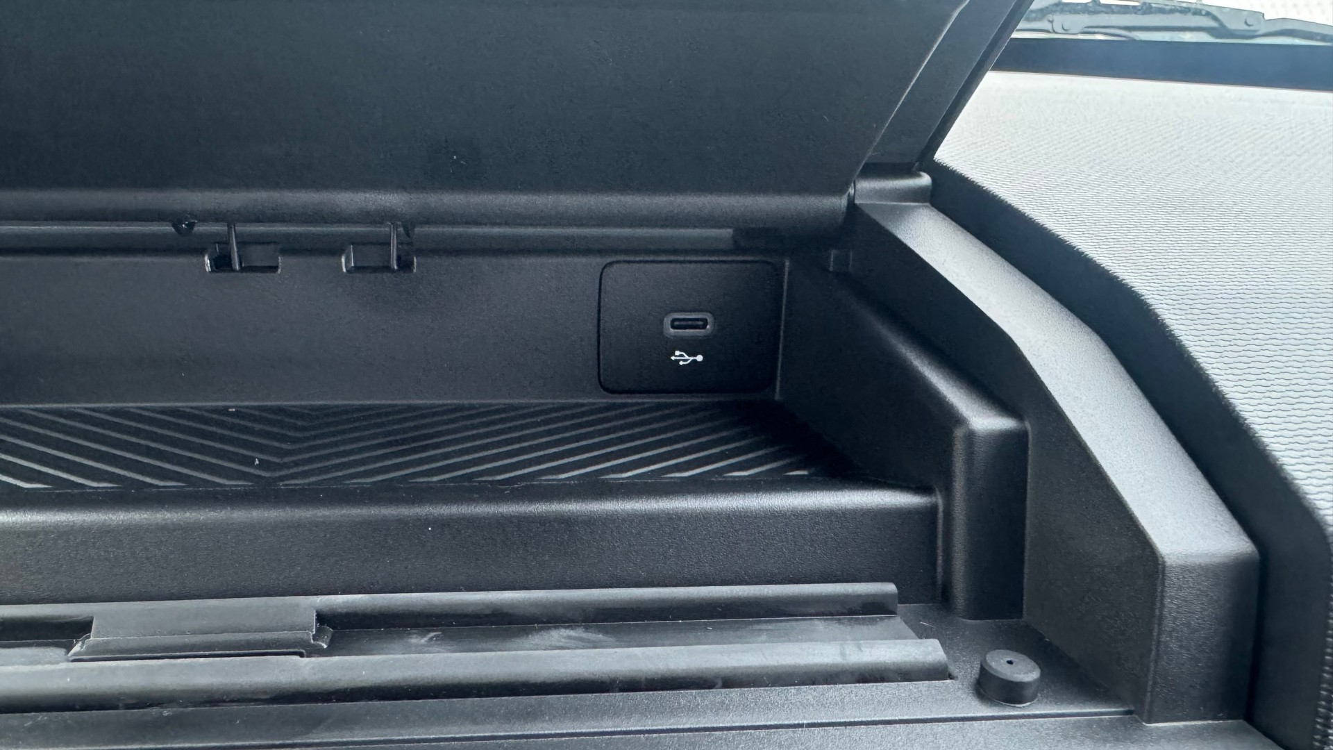 DACIA SPRING 27 kWh 65 PS EXPRESSION * SCHNELLLADEOPTION CCS *-image-20