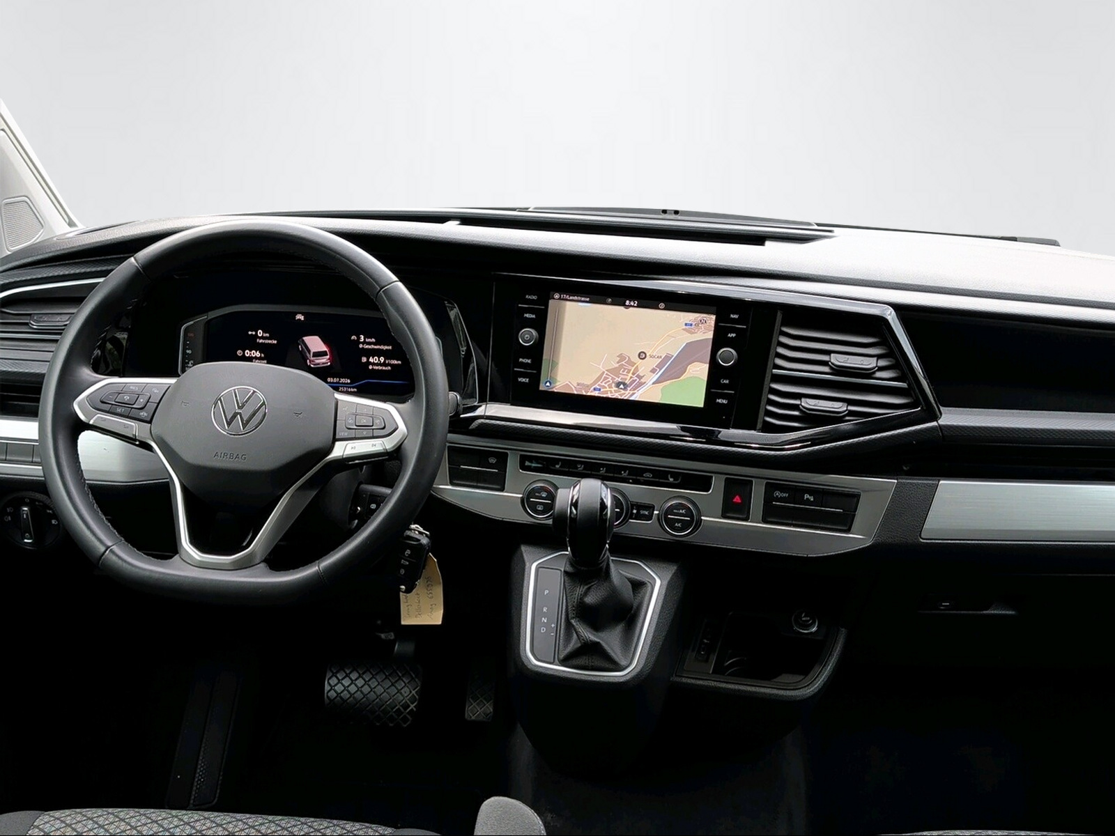 VW T6.1 2.0 TDI 150 Beach Liberty DSG-image-8