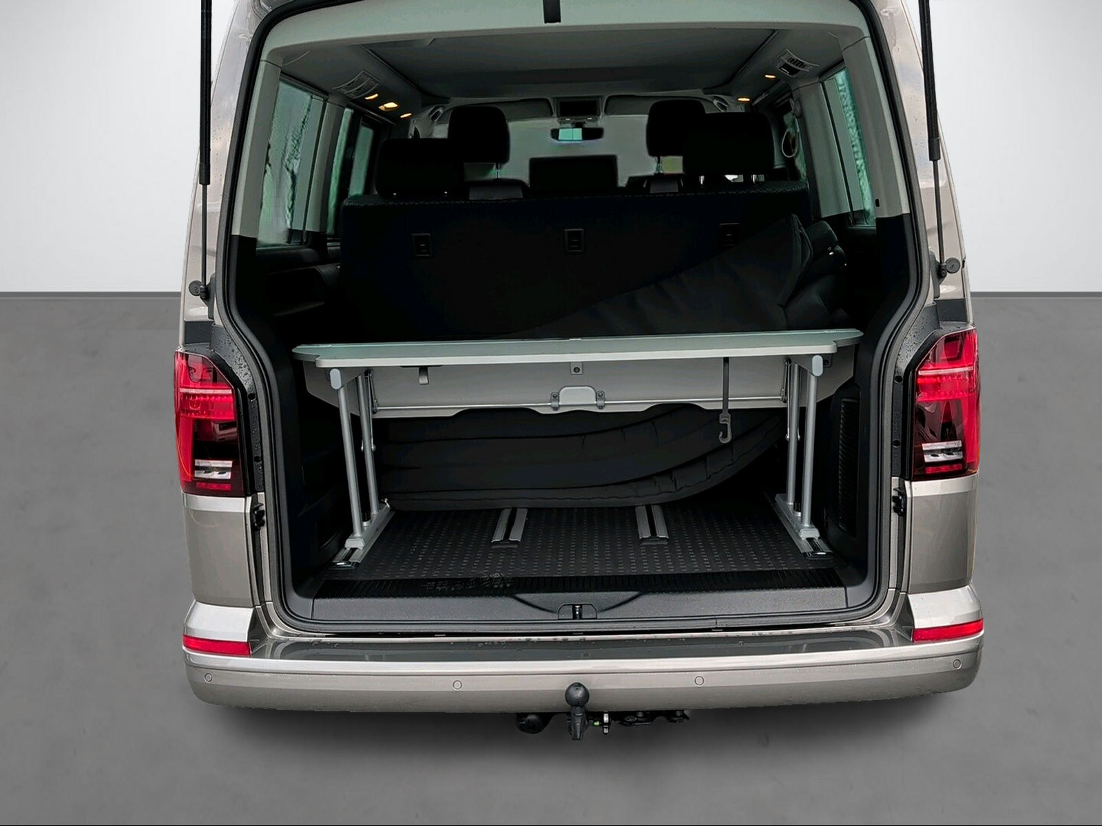 VW T6.1 2.0 TDI 150 Beach Liberty DSG-image-4