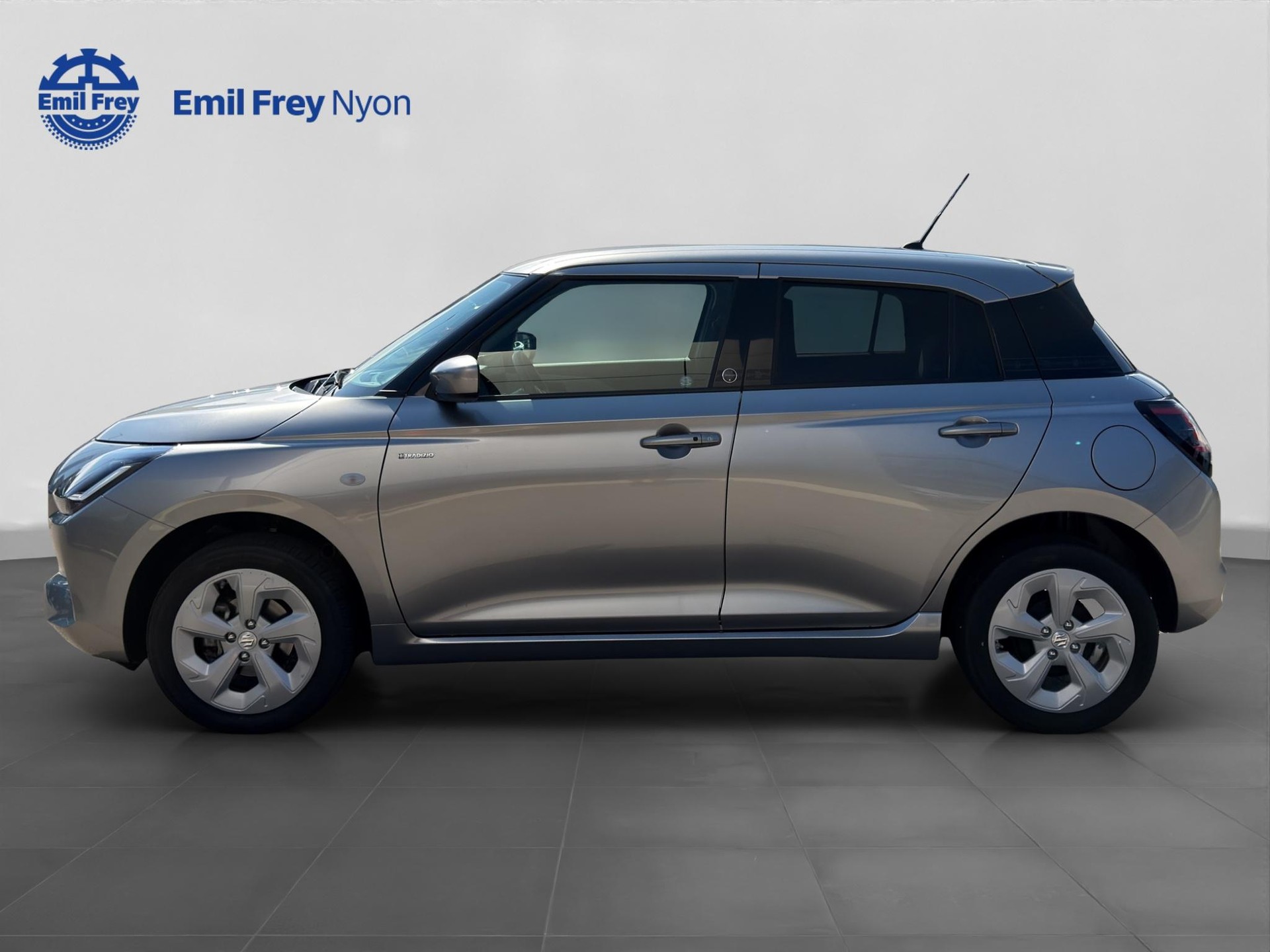 SUZUKI Swift 1.2 Tradizio Hybrid 4x4-showroom-element-2