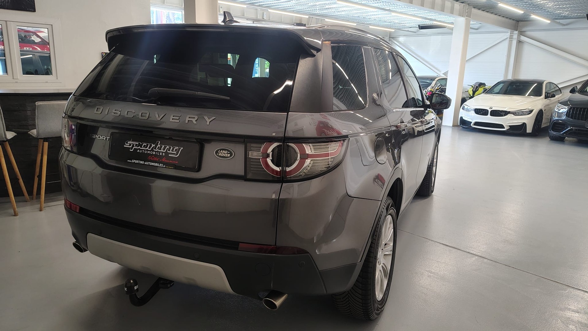 LAND ROVER Discovery Sport 2.2TD4 HSE AT9-image-4