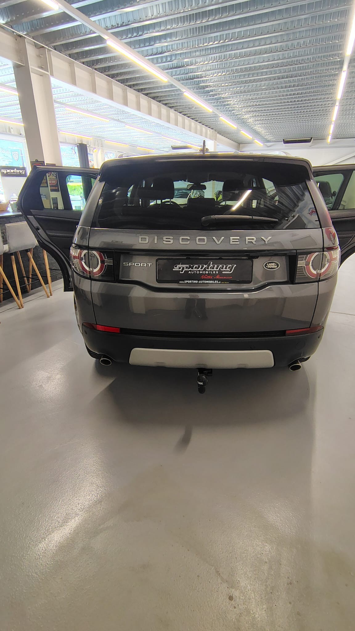 LAND ROVER Discovery Sport 2.2TD4 HSE AT9-image-5