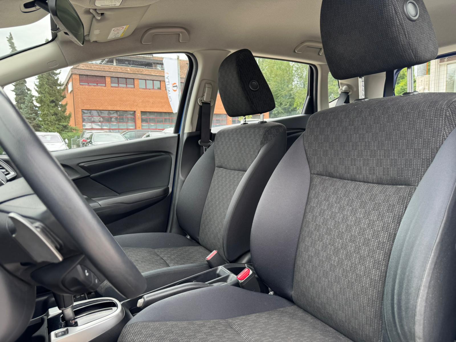 HONDA Jazz 1.3i-VTEC Comfort CVT-image-16