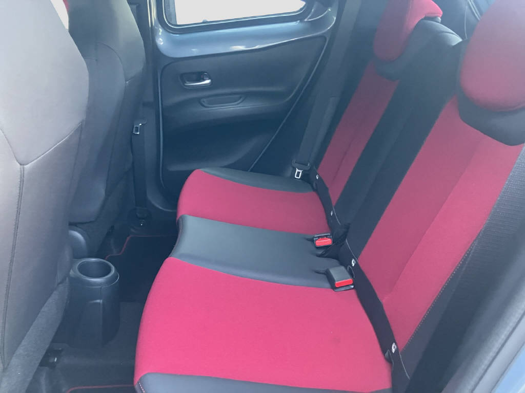 TOYOTA Aygo X 1.0 VVT-i Undercover *Automat*-image-11