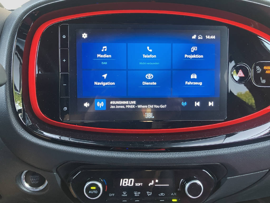 TOYOTA Aygo X 1.0 VVT-i Undercover *Automat*-image-14