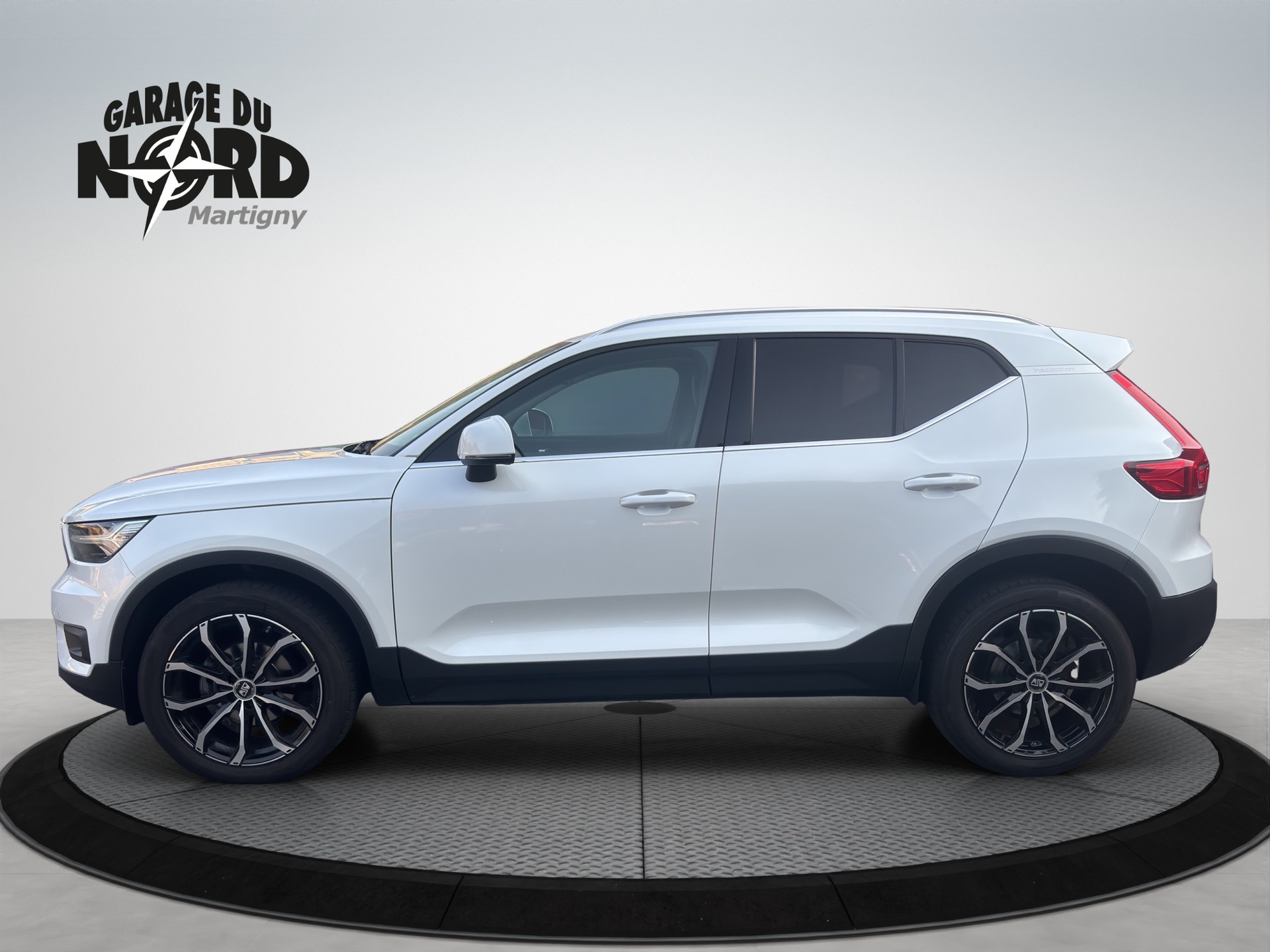 VOLVO XC40 T3 Inscription Geartronic-showroom-element-2