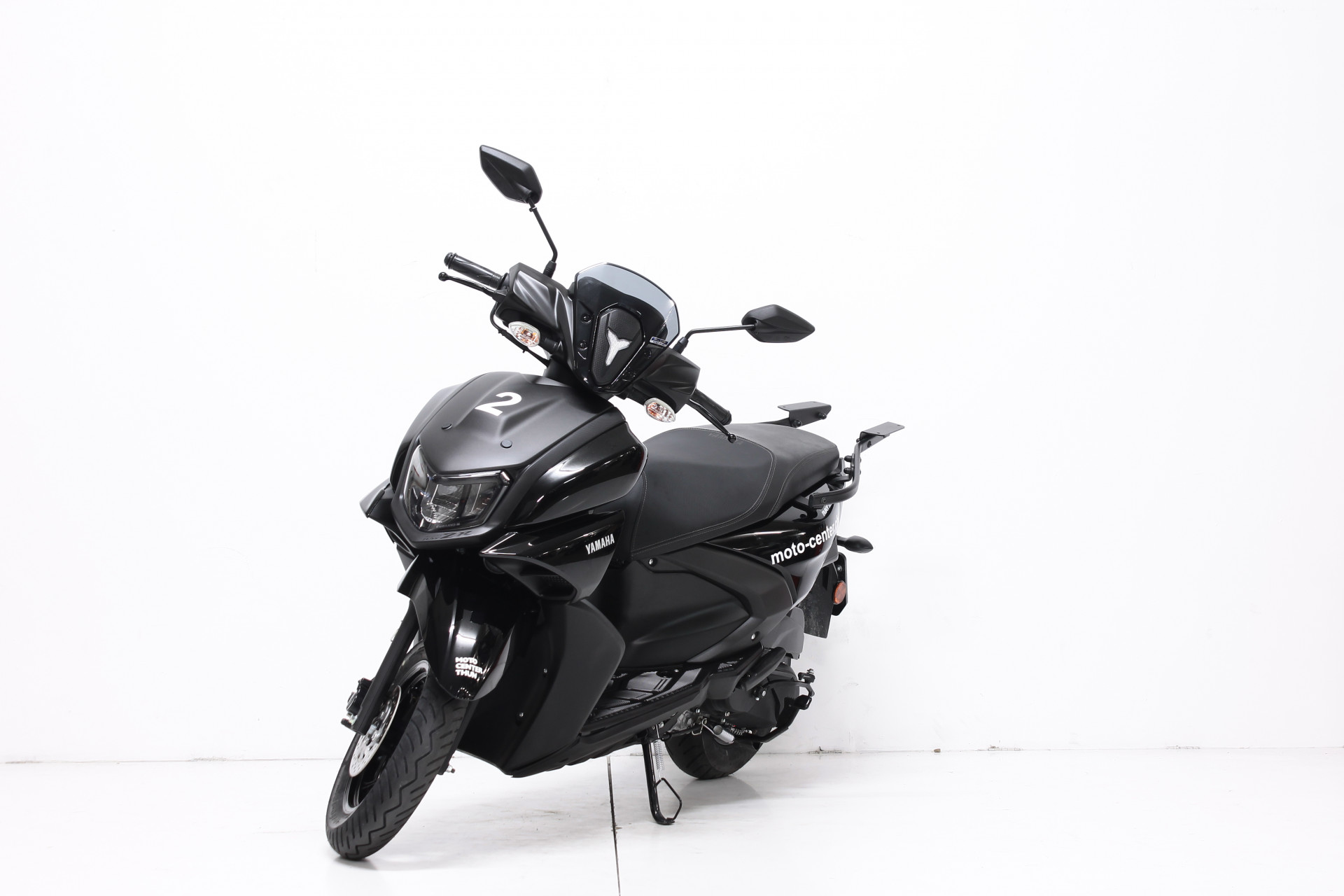 YAMAHA LCG 125 RayZR-showroom-element-3