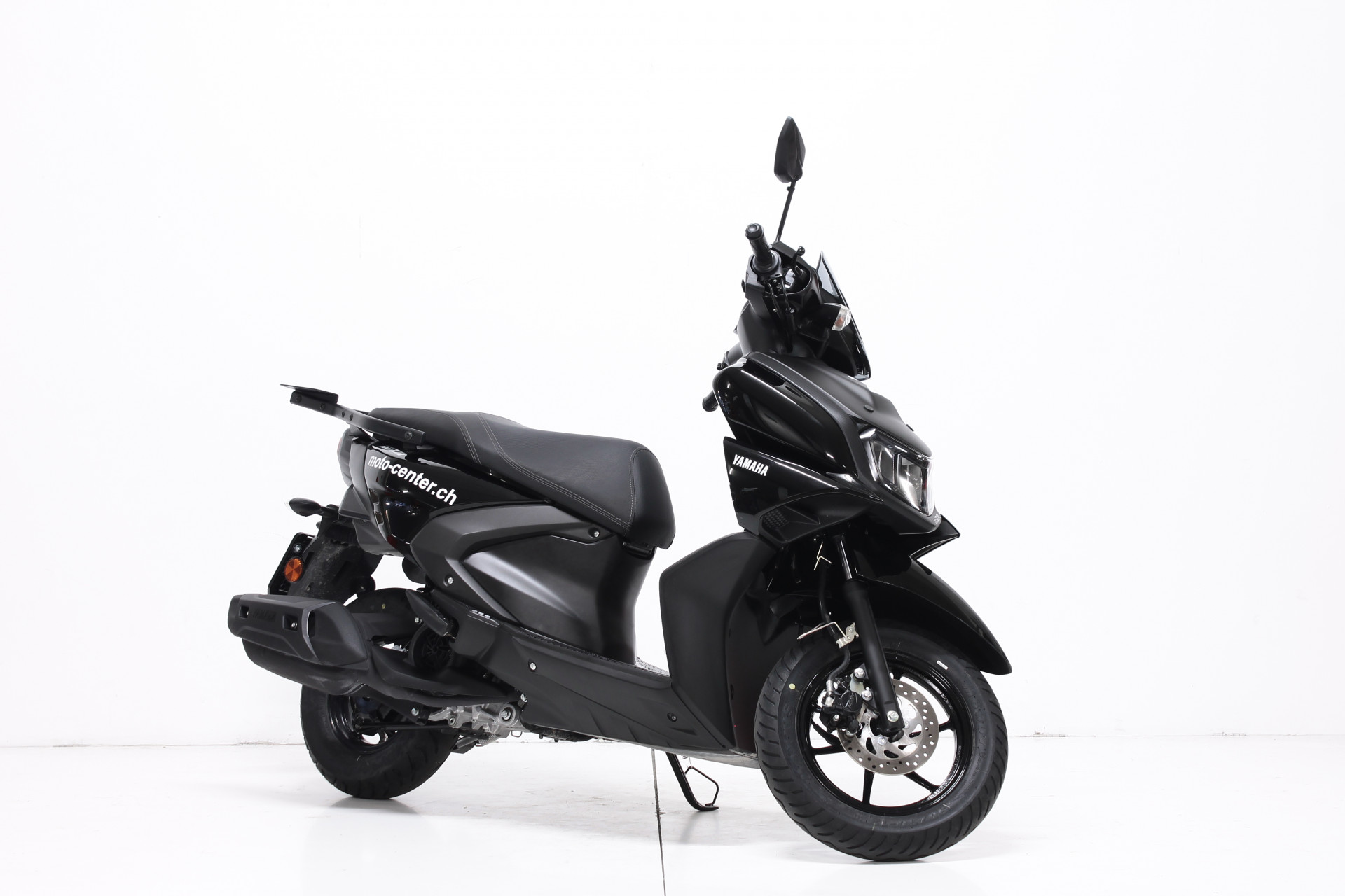YAMAHA LCG 125 RayZR