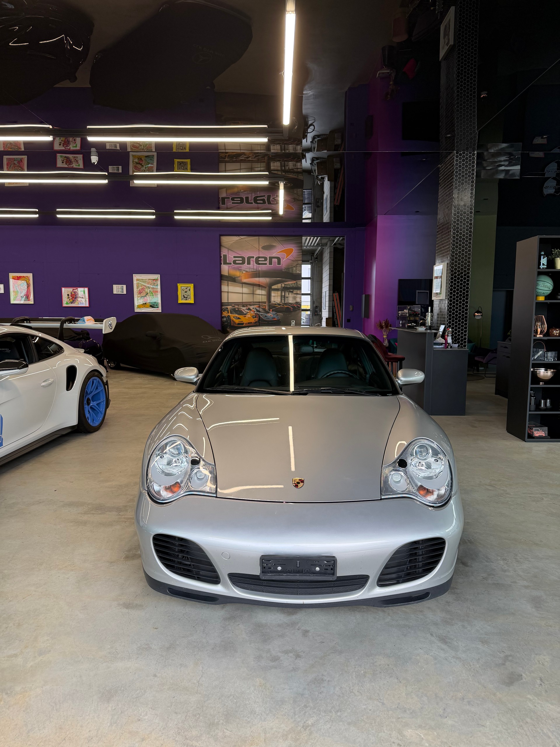 PORSCHE 911 Carrera 4 S-showroom-element-1