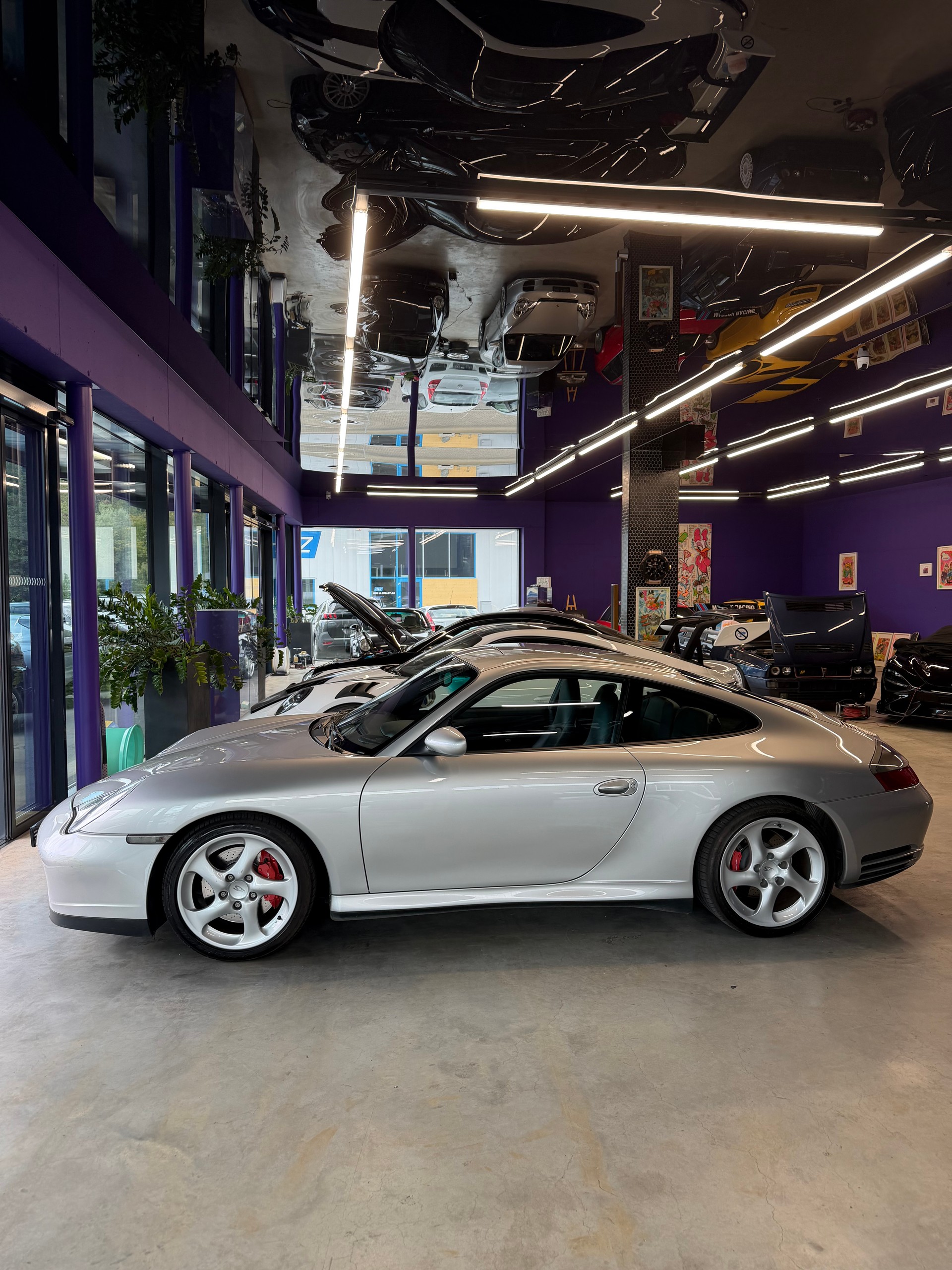 PORSCHE 911 Carrera 4 S