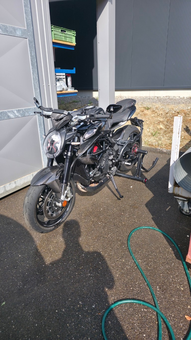 MV AGUSTA B3 Brutale 800 RR-image-4