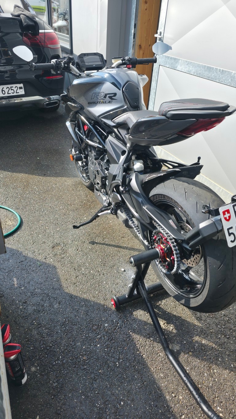 MV AGUSTA B3 Brutale 800 RR-image-2
