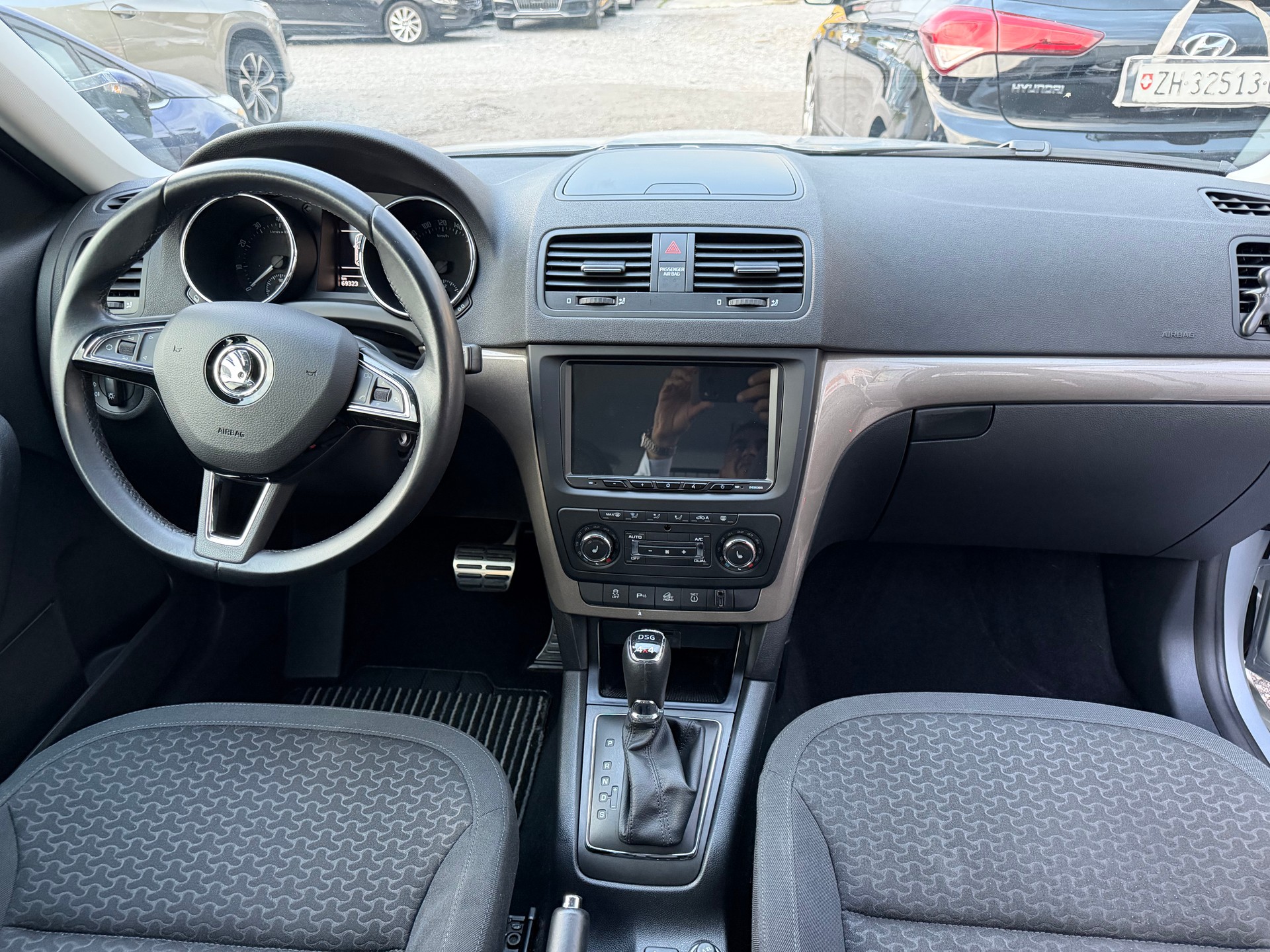 SKODA Yeti 1.8 TSI Elegance** 4x4** DSG-image-15