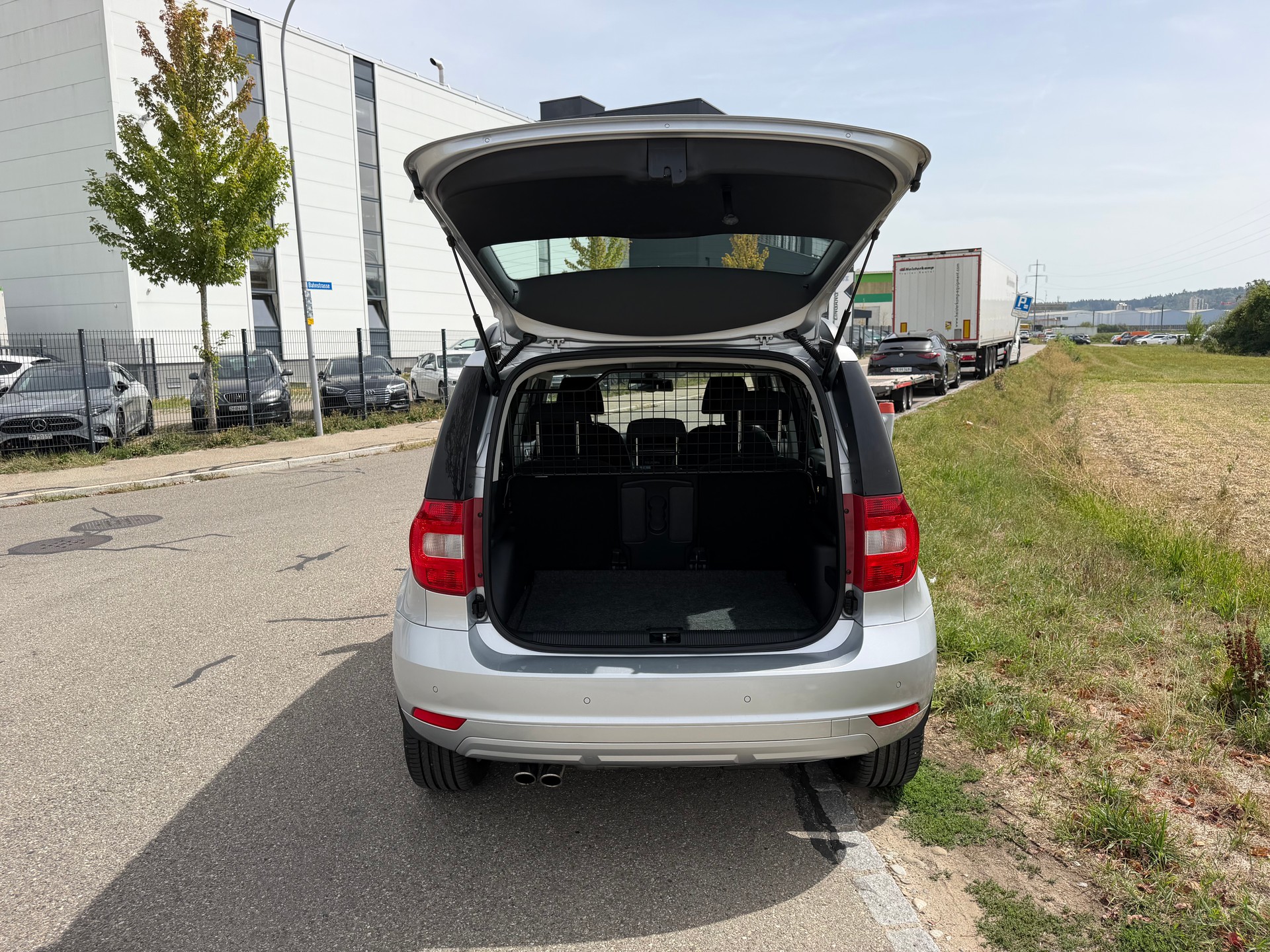 SKODA Yeti 1.8 TSI Elegance** 4x4** DSG-image-12