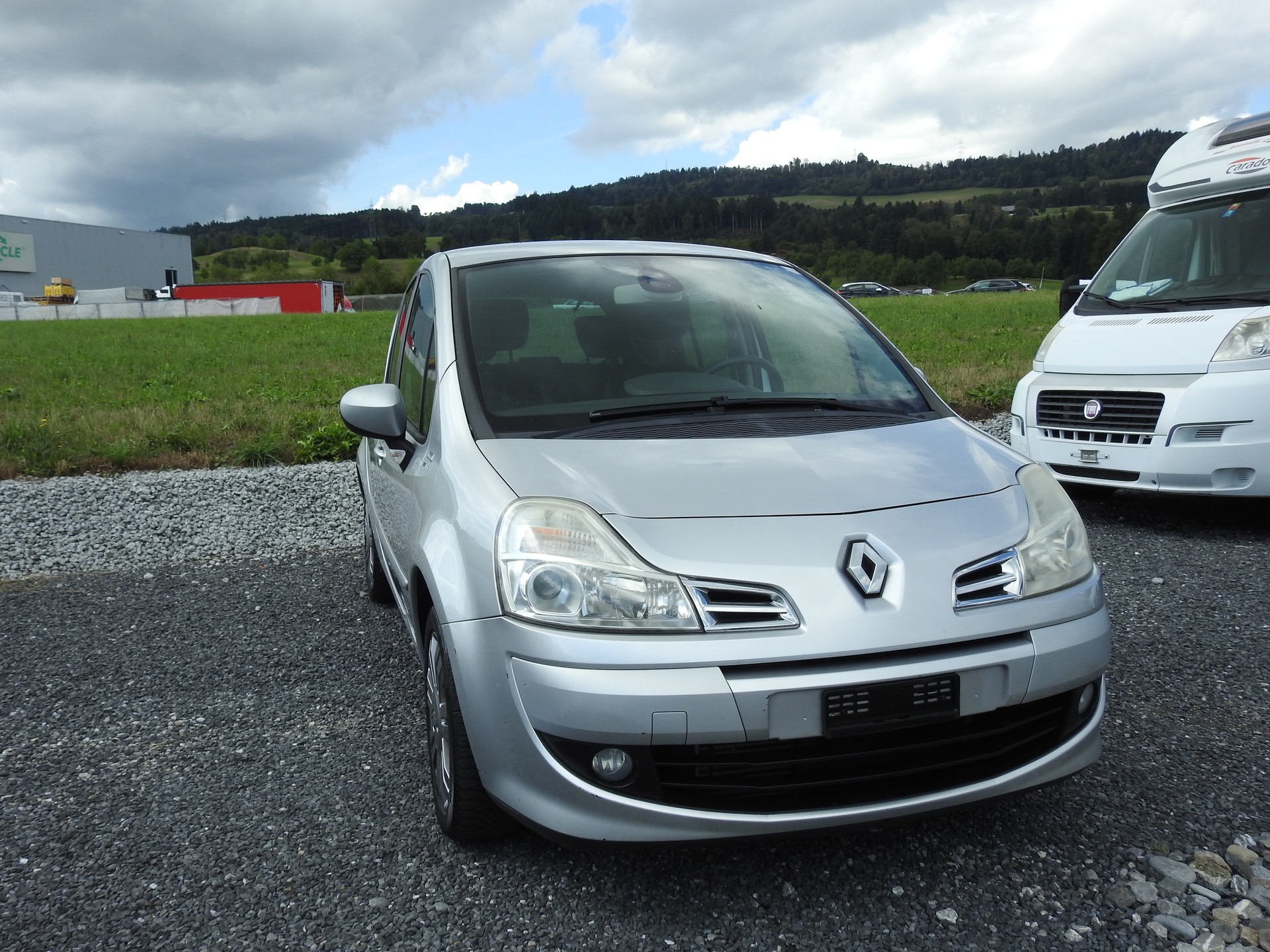 RENAULT Modus 1.2 16V T Yahoo-image-7