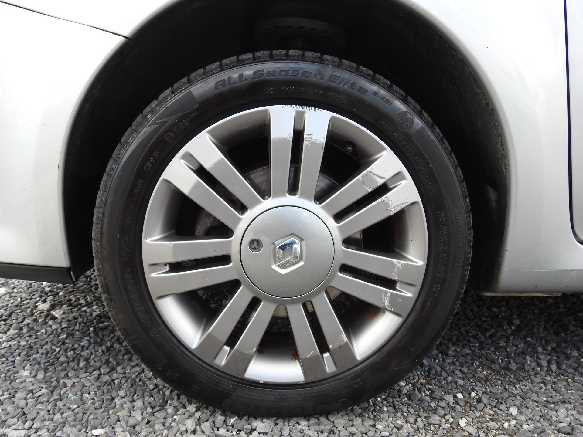 RENAULT Modus 1.2 16V T Yahoo-image-8