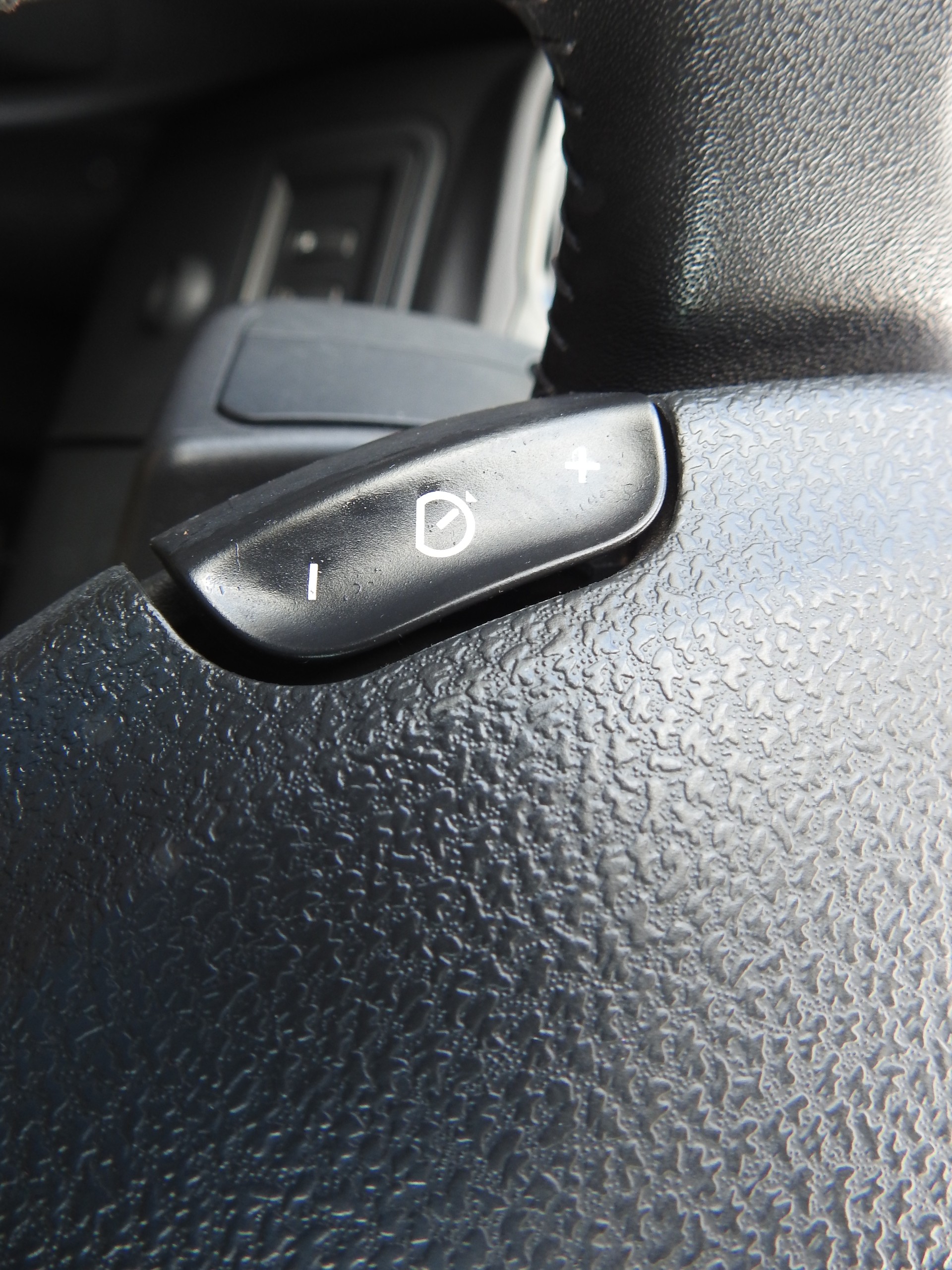 RENAULT Modus 1.2 16V T Yahoo-image-24