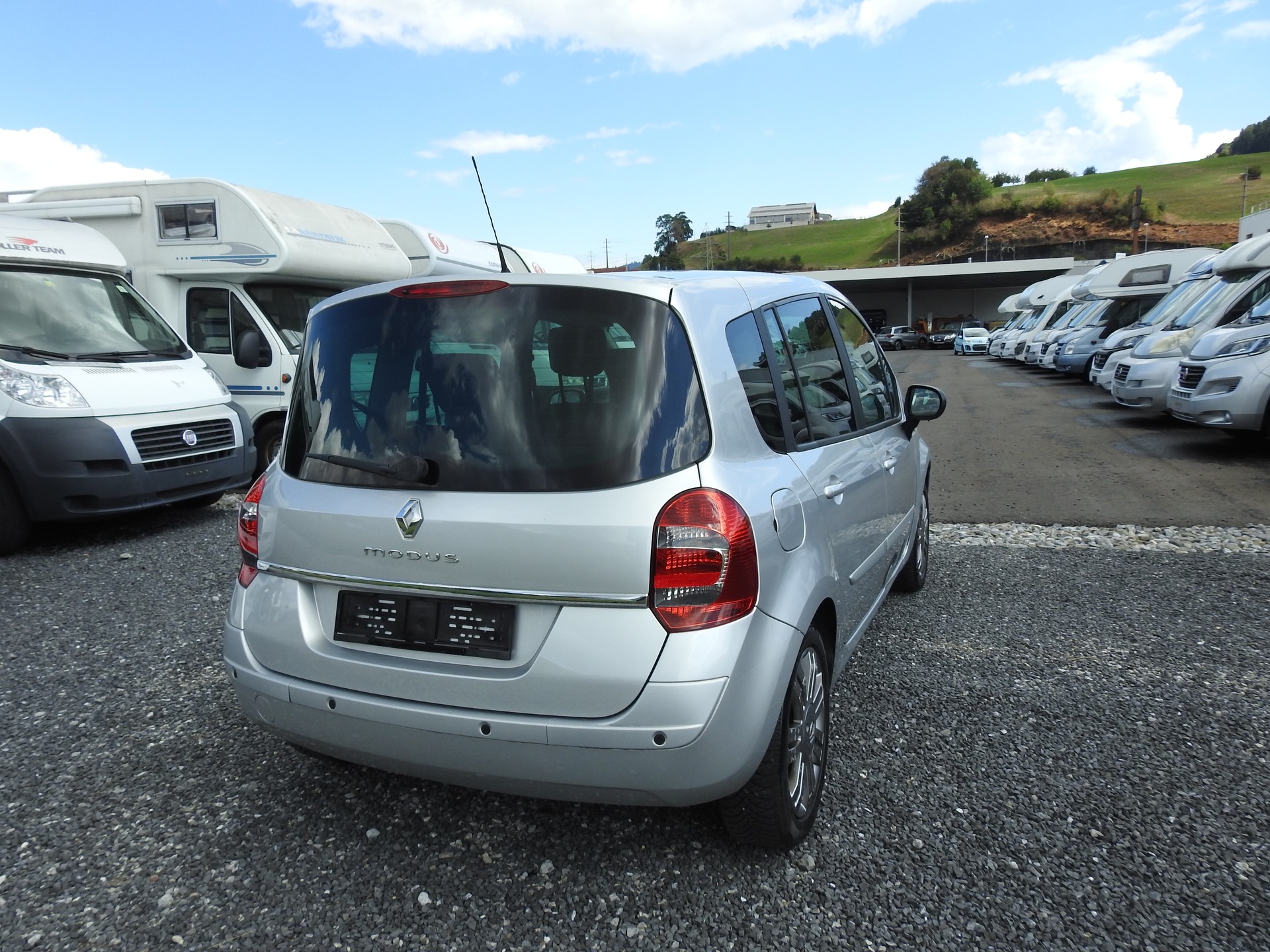 RENAULT Modus 1.2 16V T Yahoo-image-5