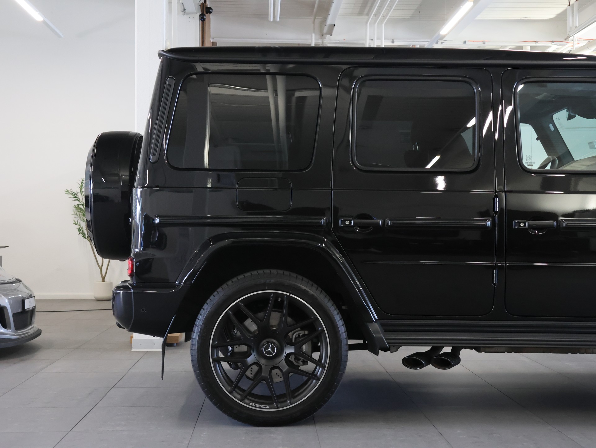 MERCEDES-BENZ G 63 AMG 9G-Tronic *Burmester* *360 Kamera* *Panoramadach*-image-6