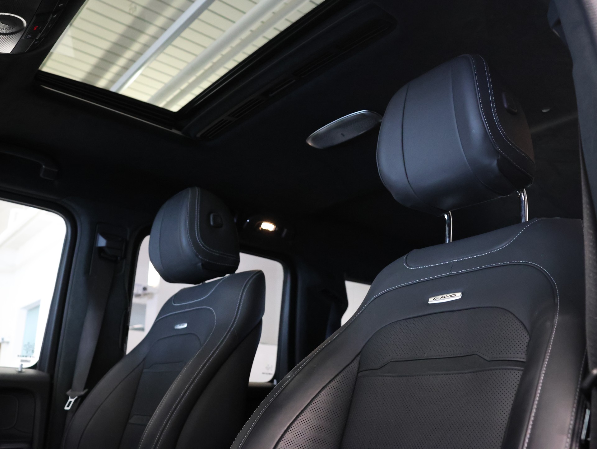 MERCEDES-BENZ G 63 AMG 9G-Tronic *Burmester* *360 Kamera* *Panoramadach*-image-15