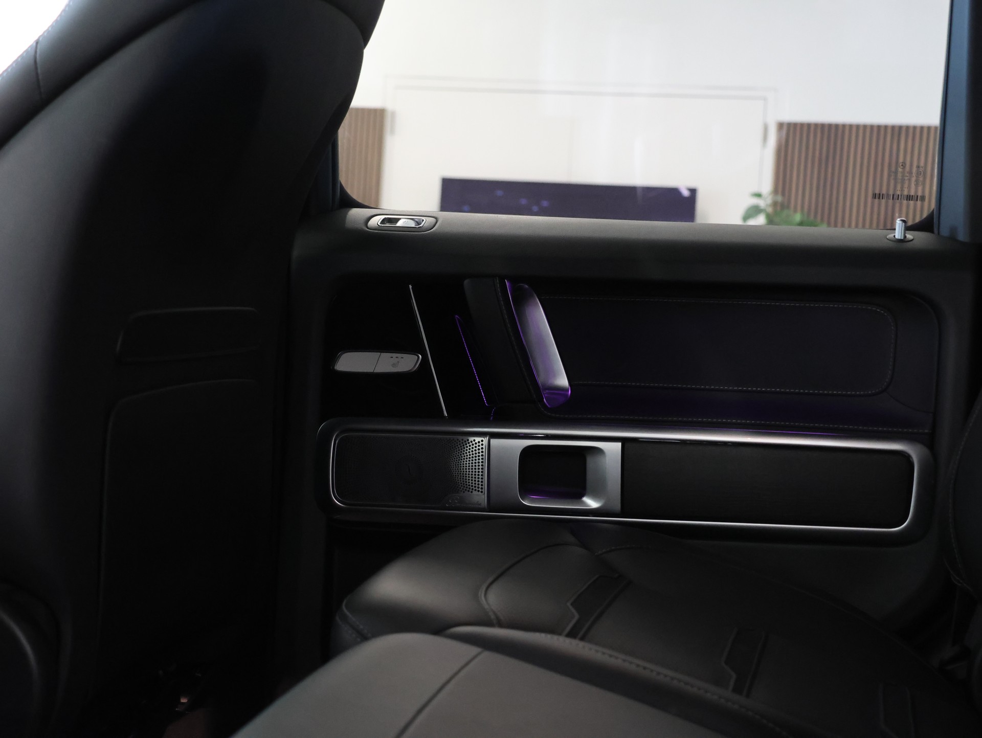 MERCEDES-BENZ G 63 AMG 9G-Tronic *Burmester* *360 Kamera* *Panoramadach*-image-38