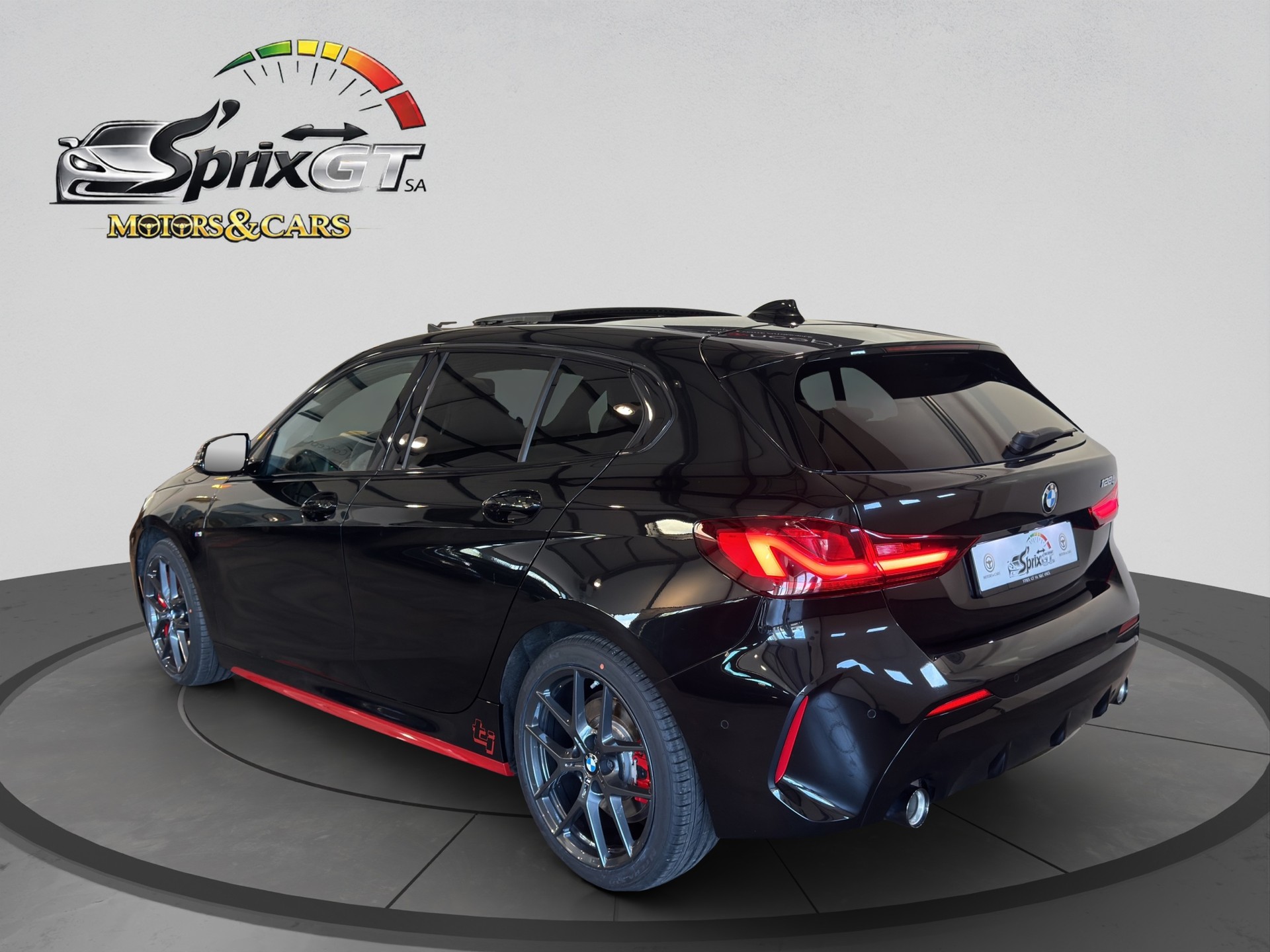 BMW 128ti Steptronic-showroom-element-2