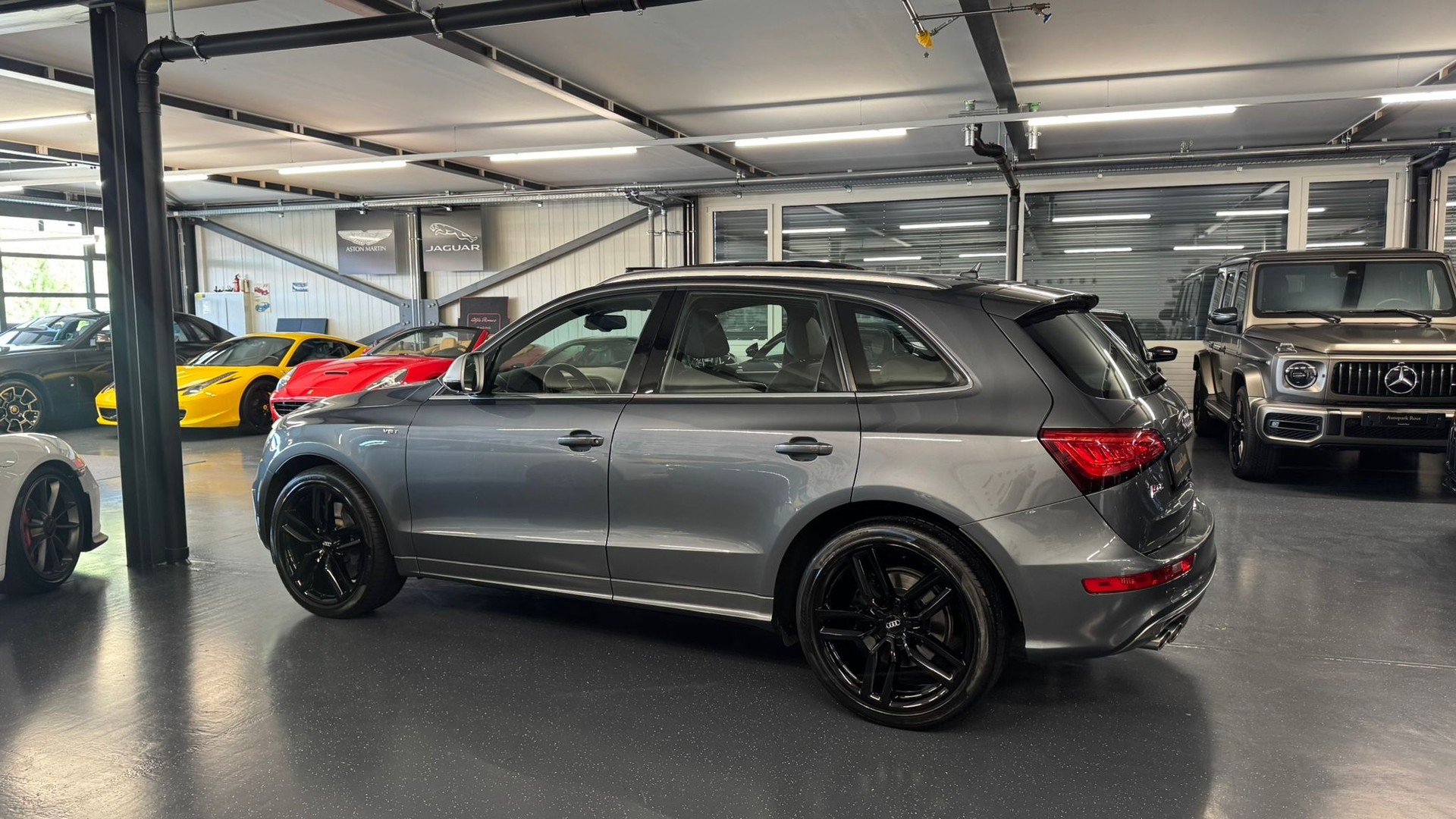 AUDI SQ5 3.0 TDI quattro tiptronic-image-9