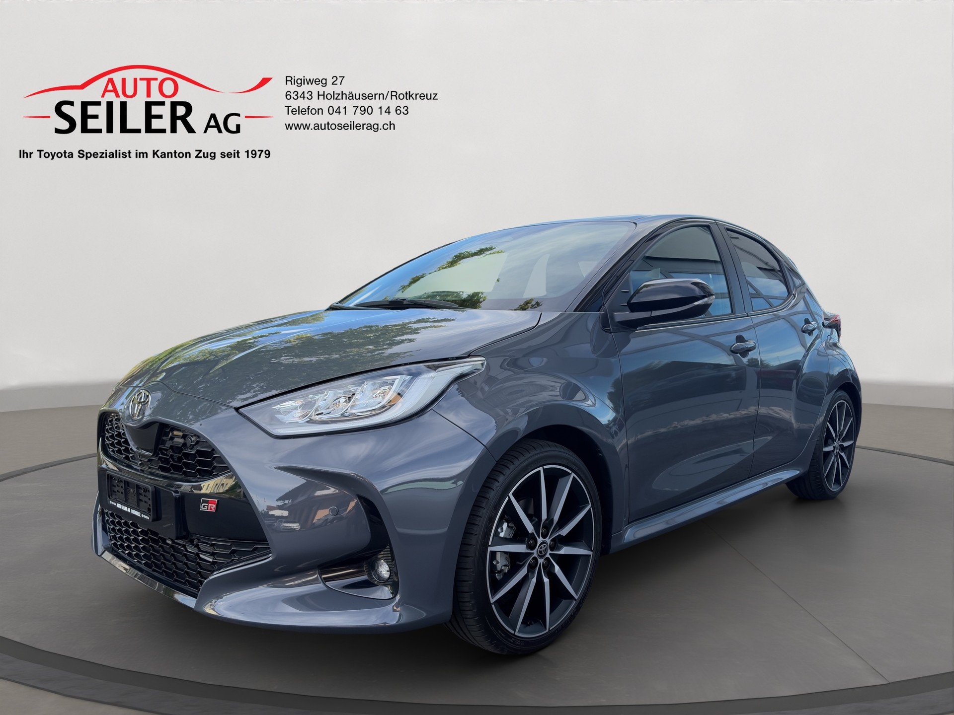 TOYOTA Yaris 1.5 GR Sport e-CVT-showroom-element-1