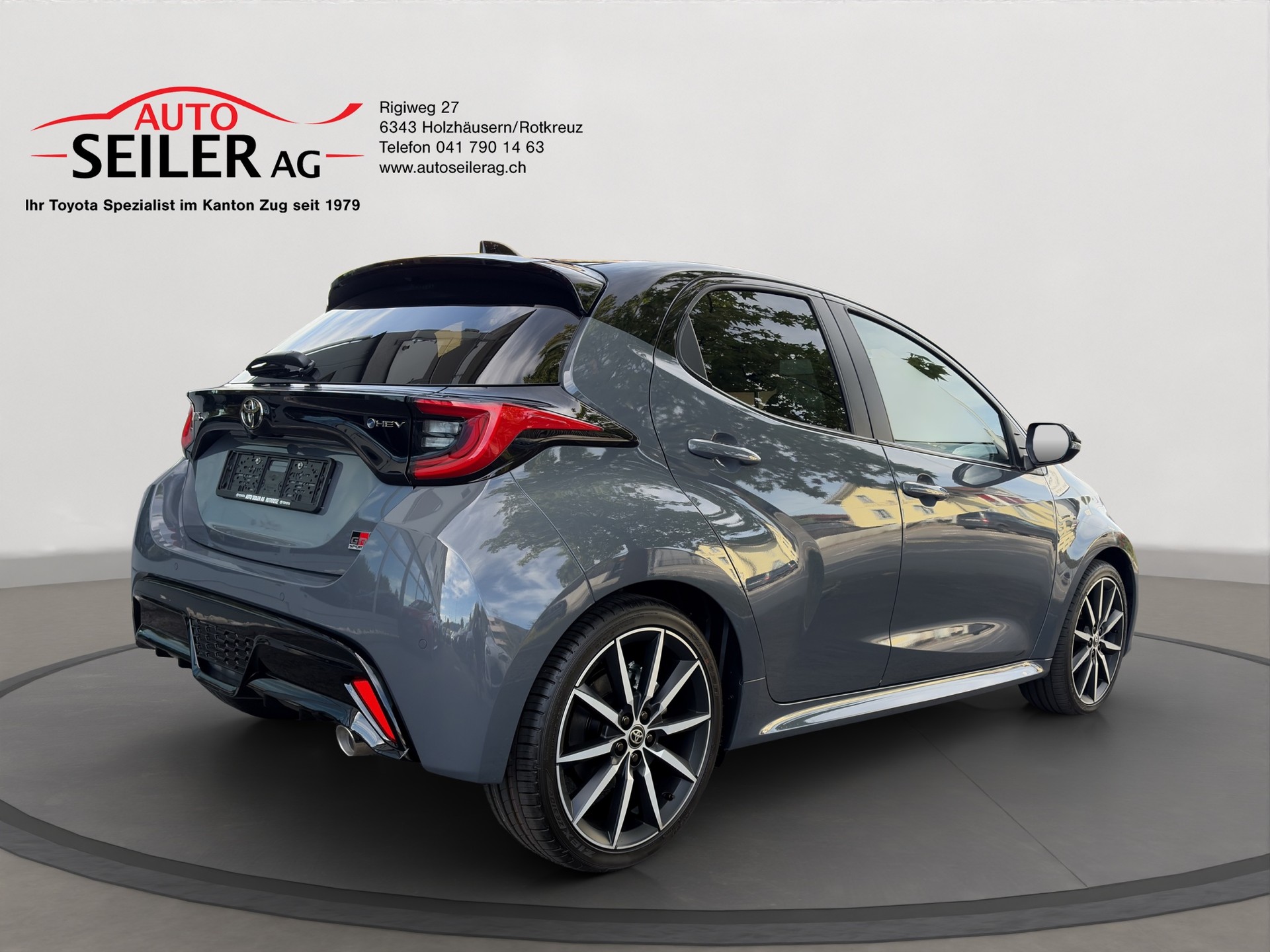 TOYOTA Yaris 1.5 GR Sport e-CVT-showroom-element-3