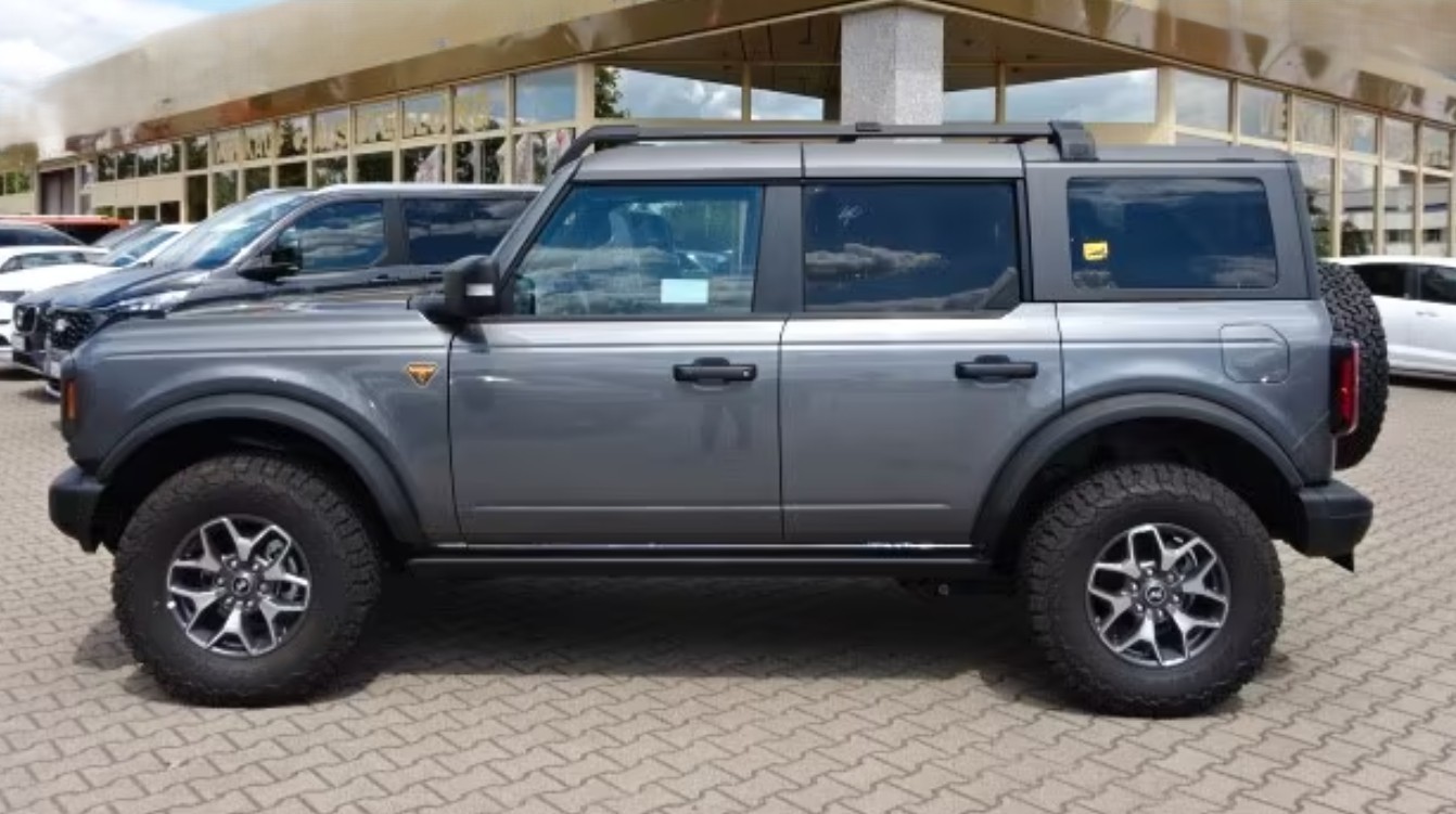 FORD Bronco 2.7 EcoB Badlands e-4WD-showroom-element-1
