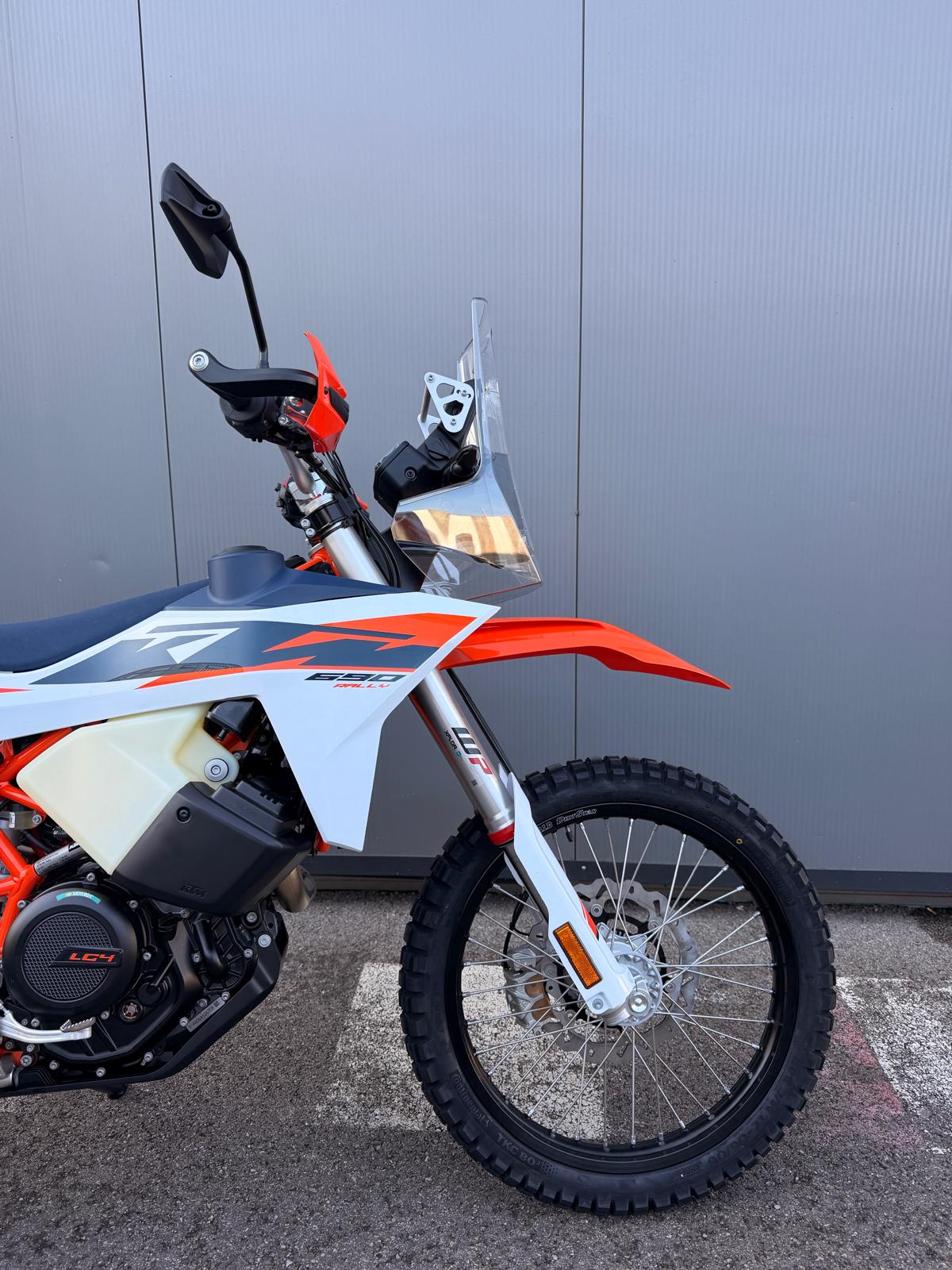 KTM 690 RALLY MY27-showroom-element-1