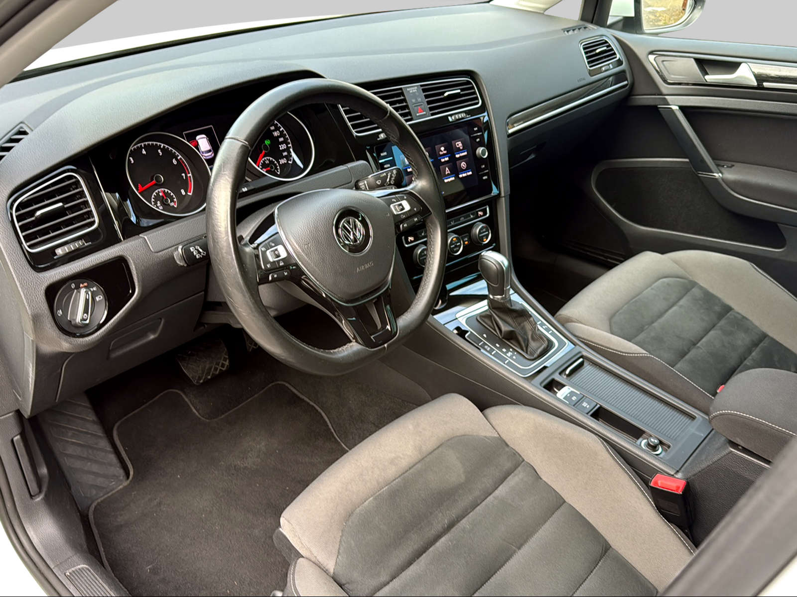 VW Golf 1.5 TSI EVO Highline DSG-image-6