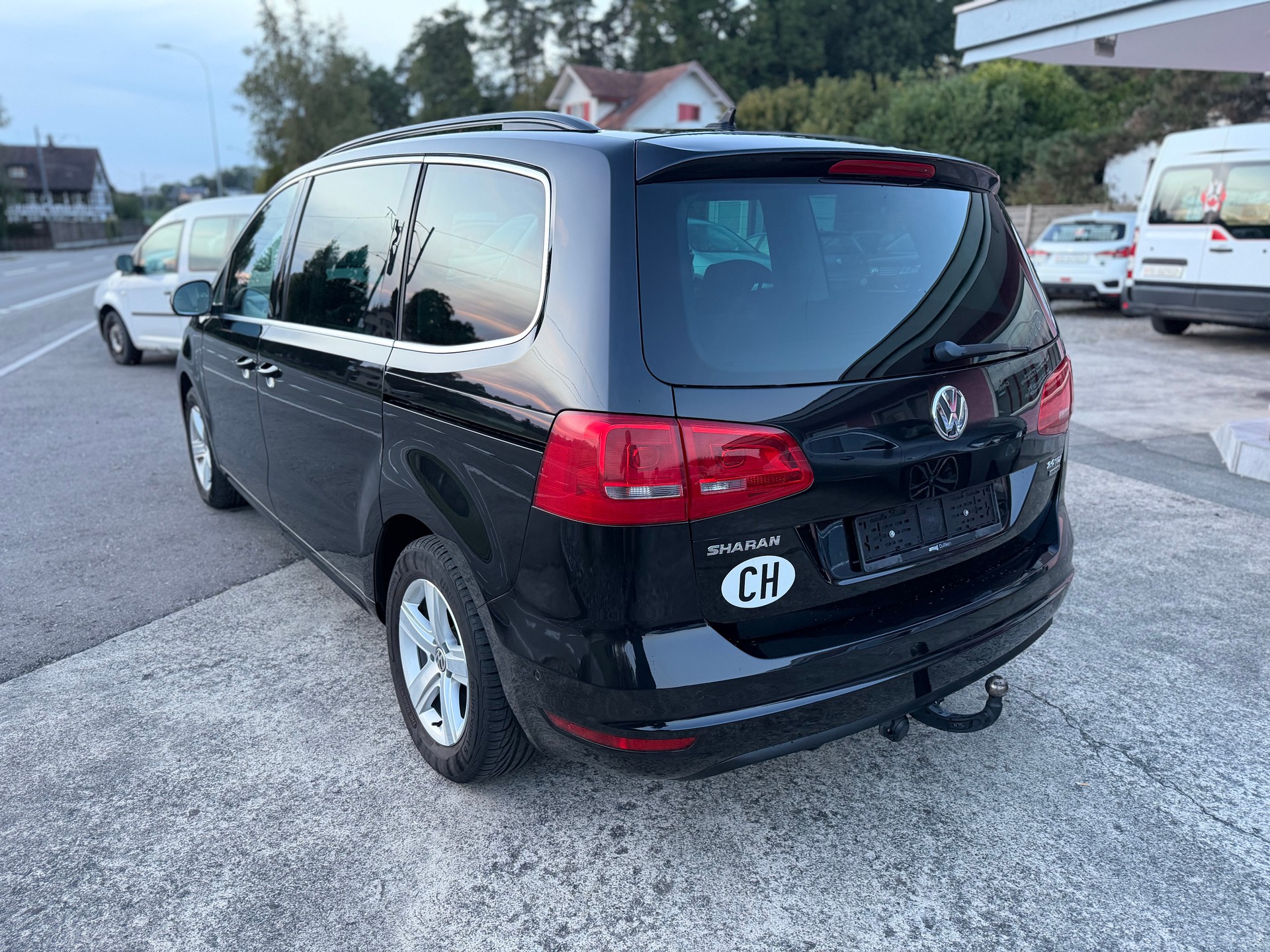 VW Sharan 2.0 TDI BMT Comfortline 4Motion-image-3