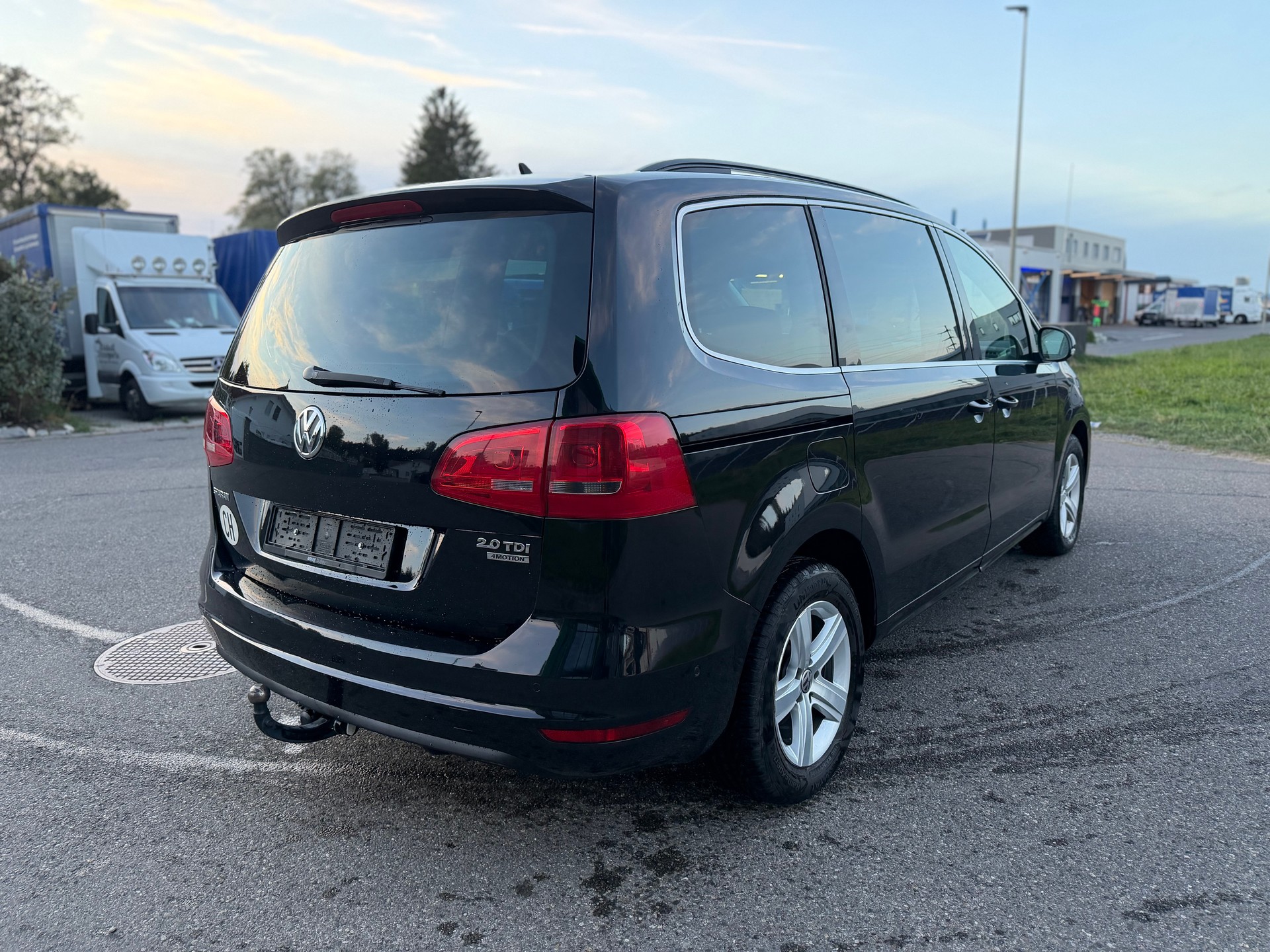 VW Sharan 2.0 TDI BMT Comfortline 4Motion-image-15