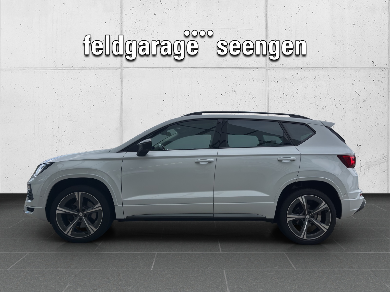 SEAT Ateca 2.0 TSI FR 4Drive DSG mit AHK & Fahrerassistenzpaket-showroom-element-1
