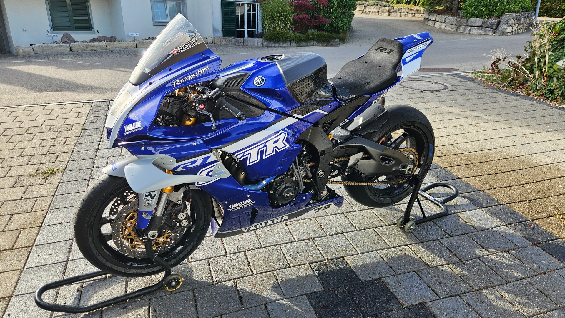 YAMAHA YZF-R1 GYTR-image-6