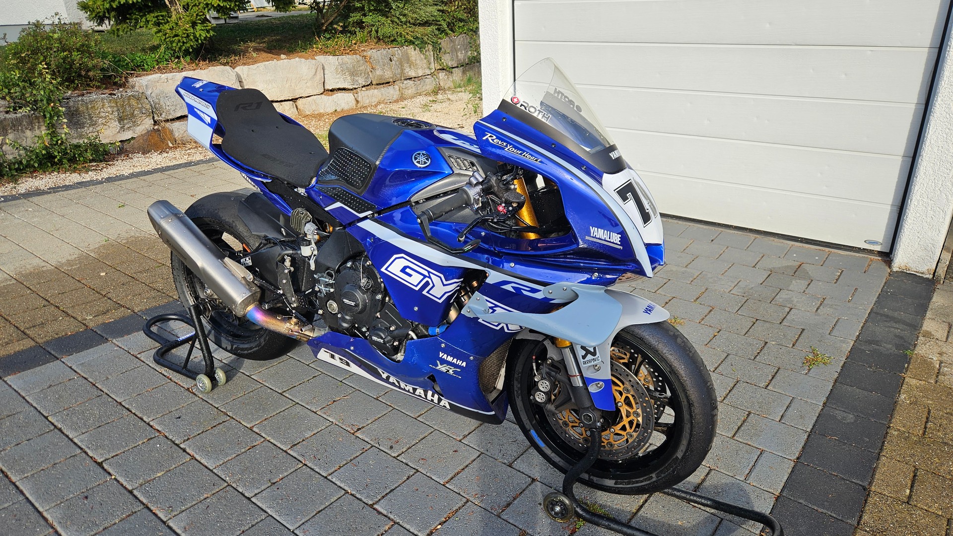 YAMAHA YZF-R1 GYTR-image-0