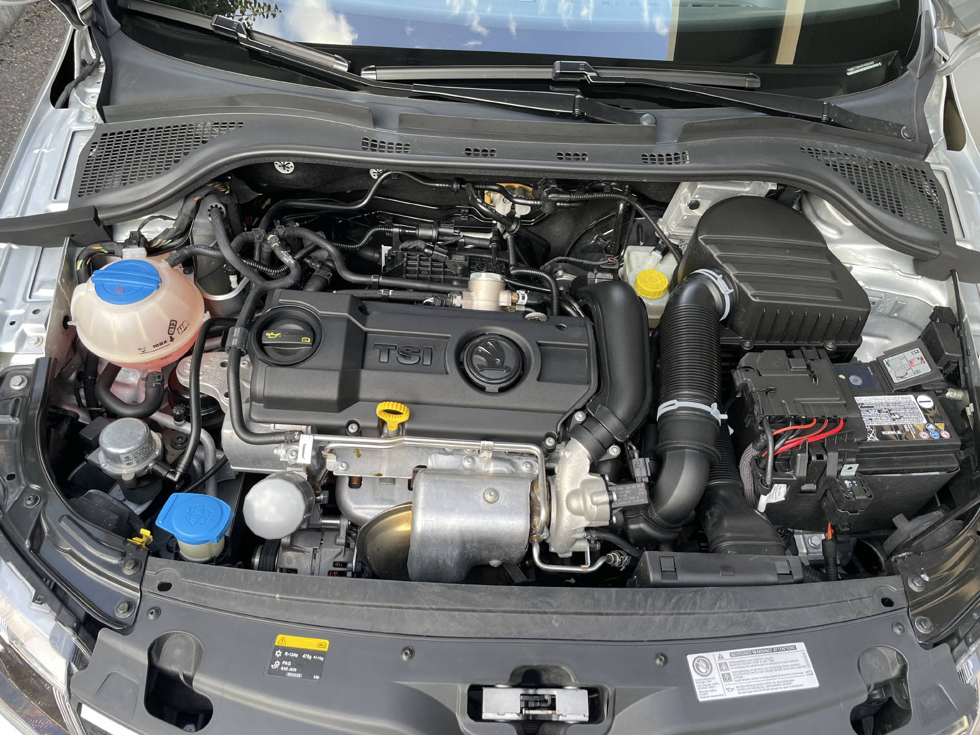 SKODA Rapid Spaceback 1.4 TSI Elegance DSG-image-19
