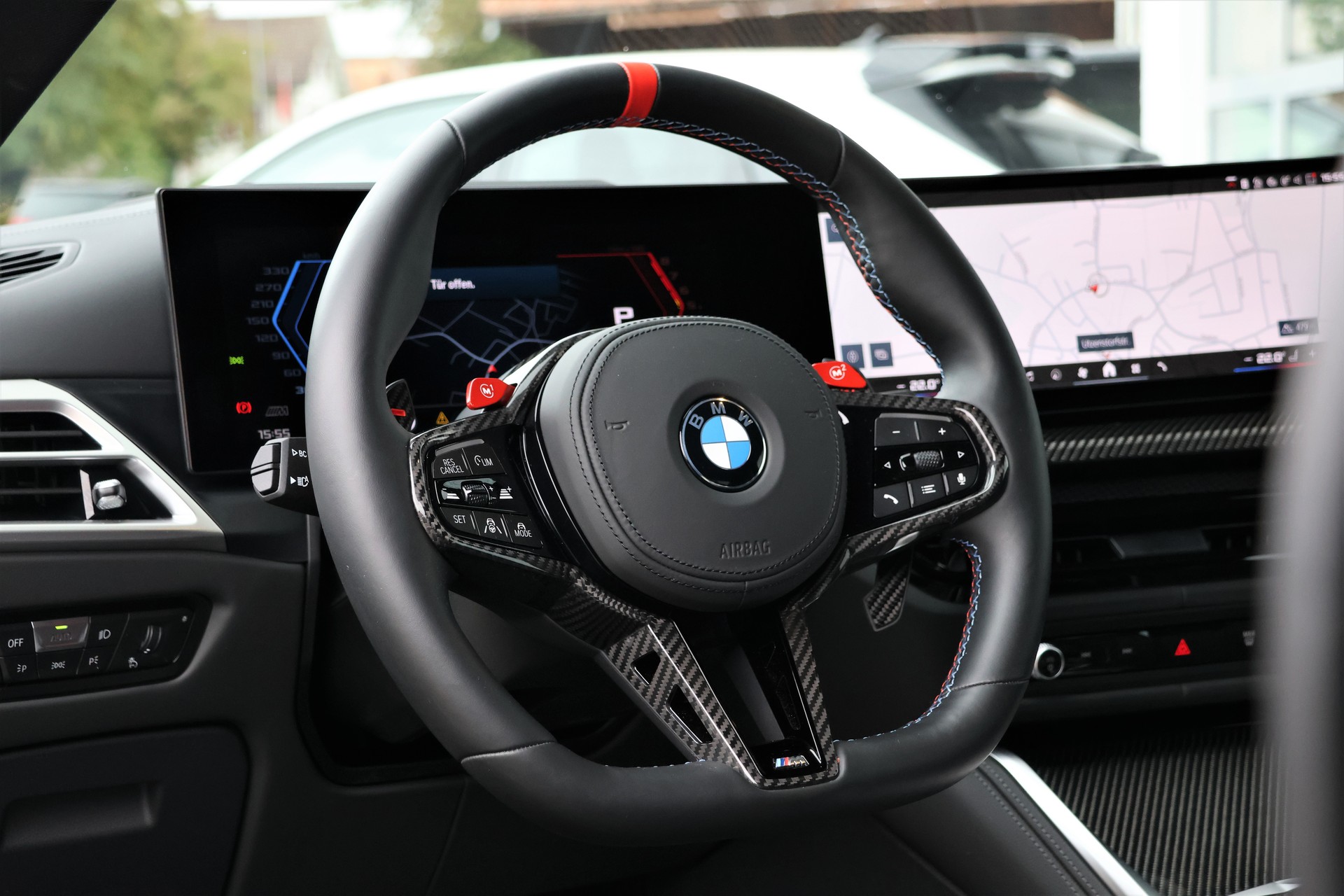 BMW M4 Coupé Competition M xDrive (CH)-image-15