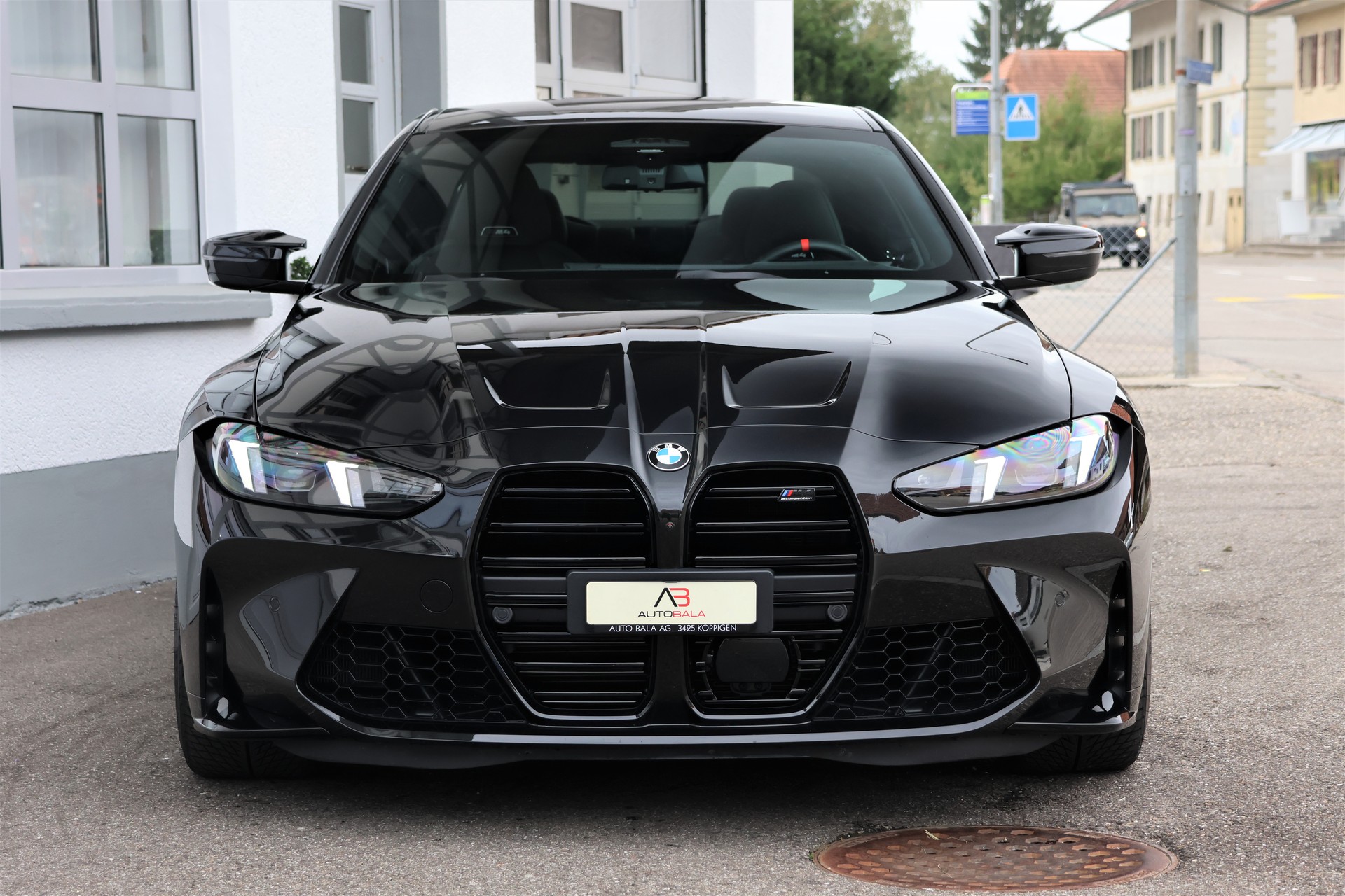 BMW M4 Coupé Competition M xDrive (CH)-showroom-element-1