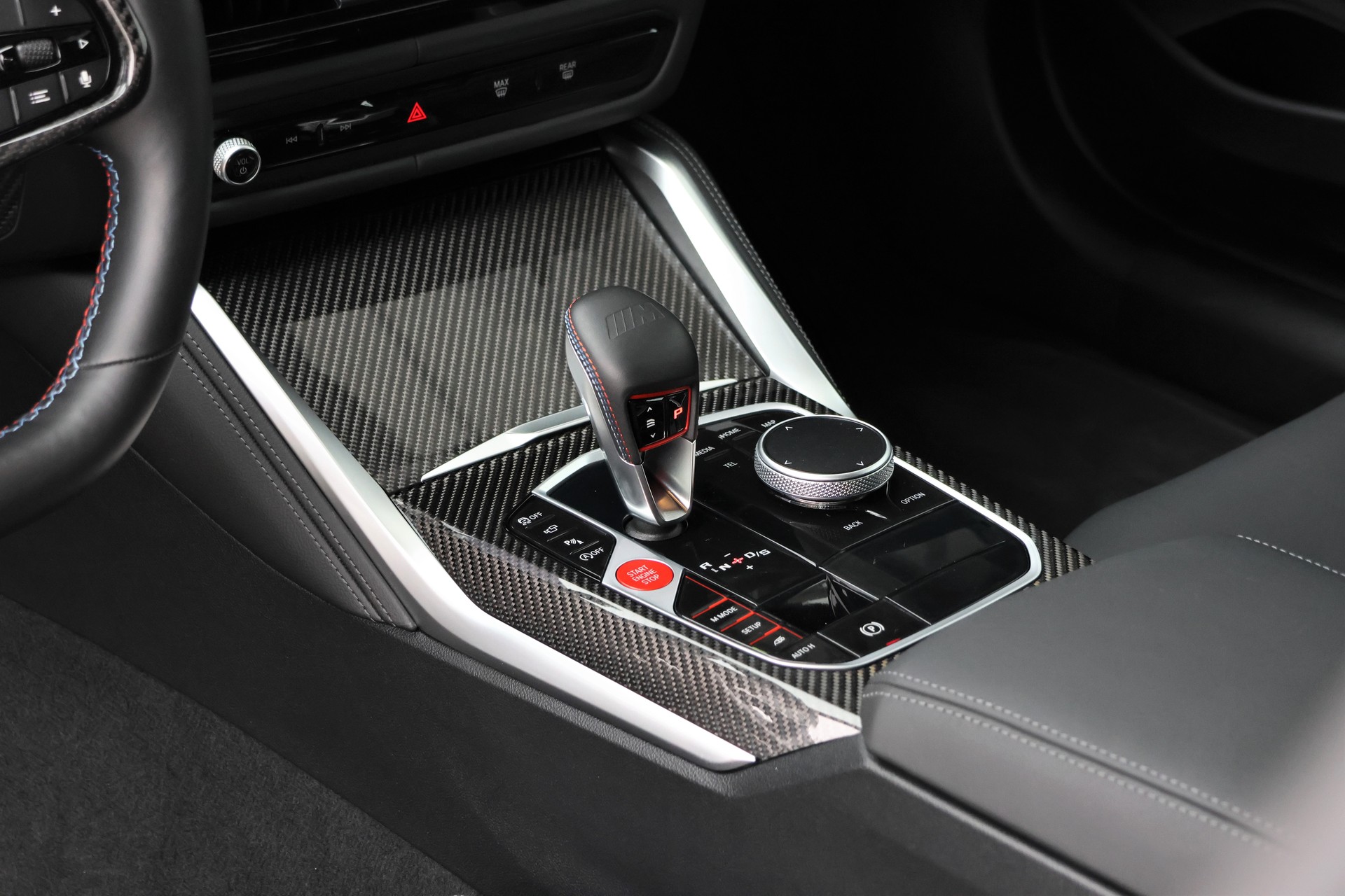BMW M4 Coupé Competition M xDrive (CH)-image-12